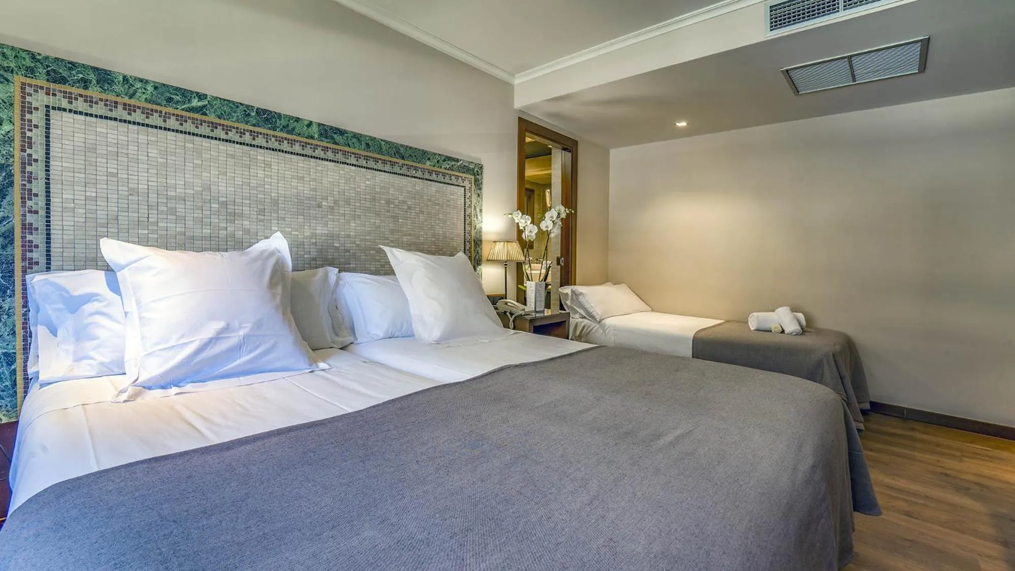 Photo of the whole room, Bed in Roc Blanc Hotel & Spa