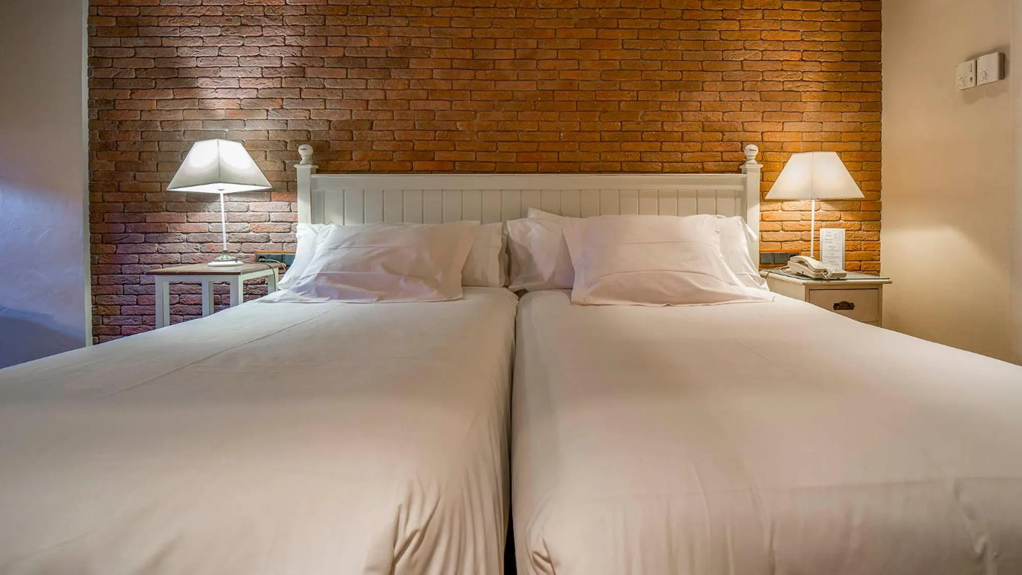 Bed in Roc Blanc Hotel & Spa