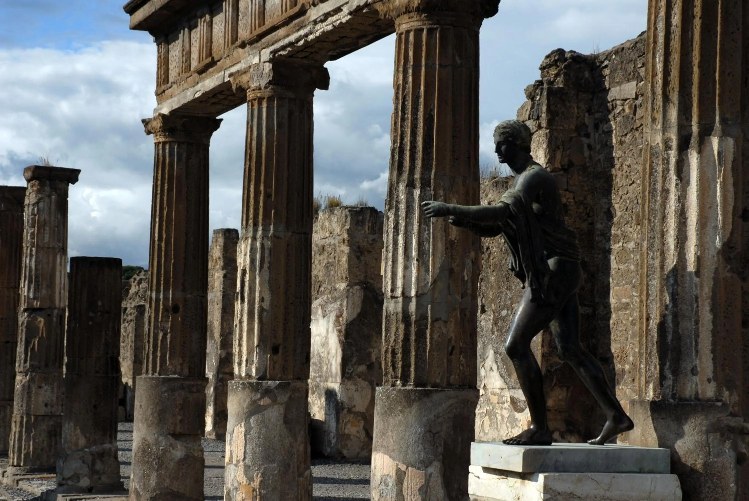 Nearby landmark in AreA DomuS