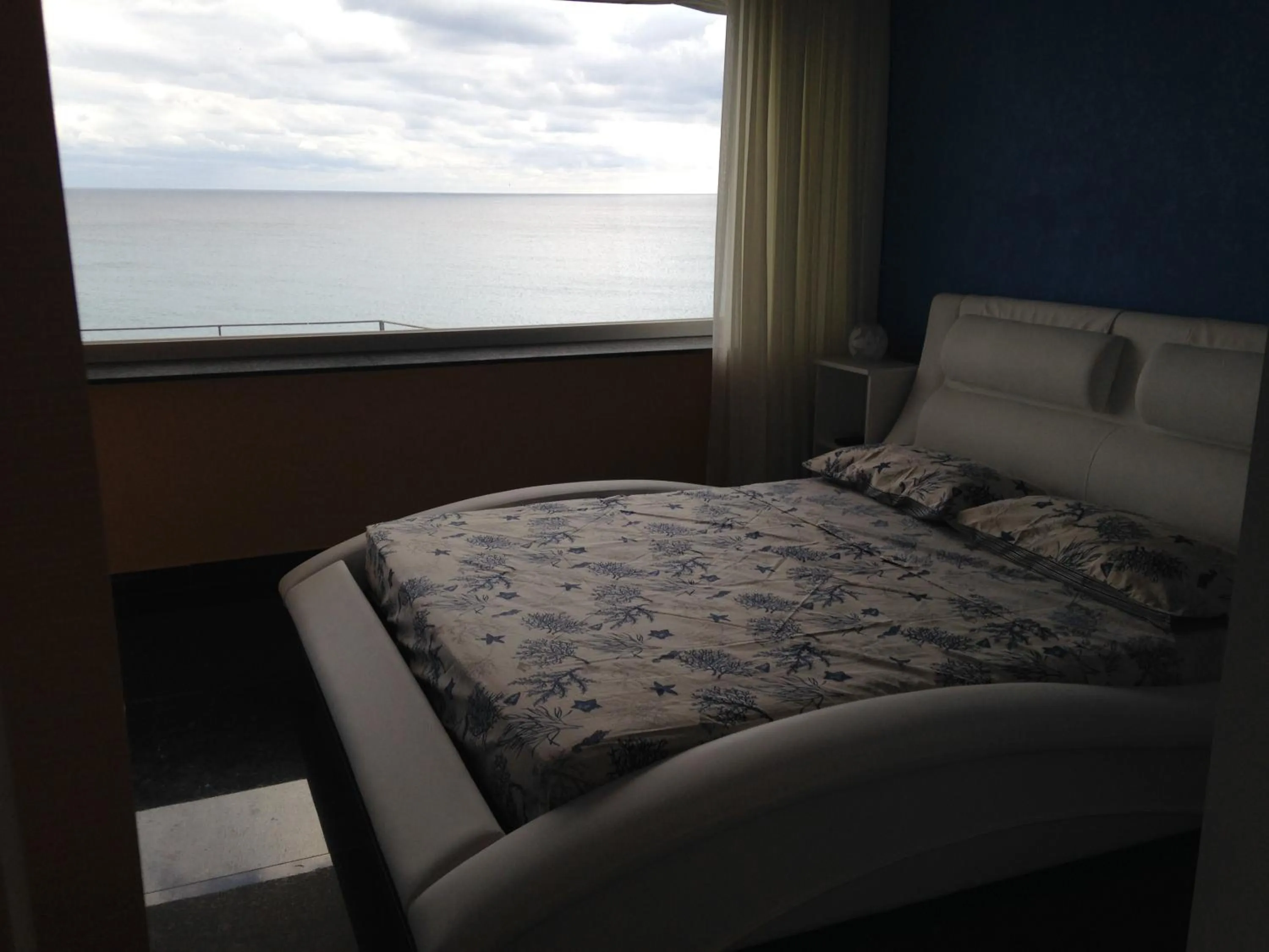 Bed in Palace Blu Mare