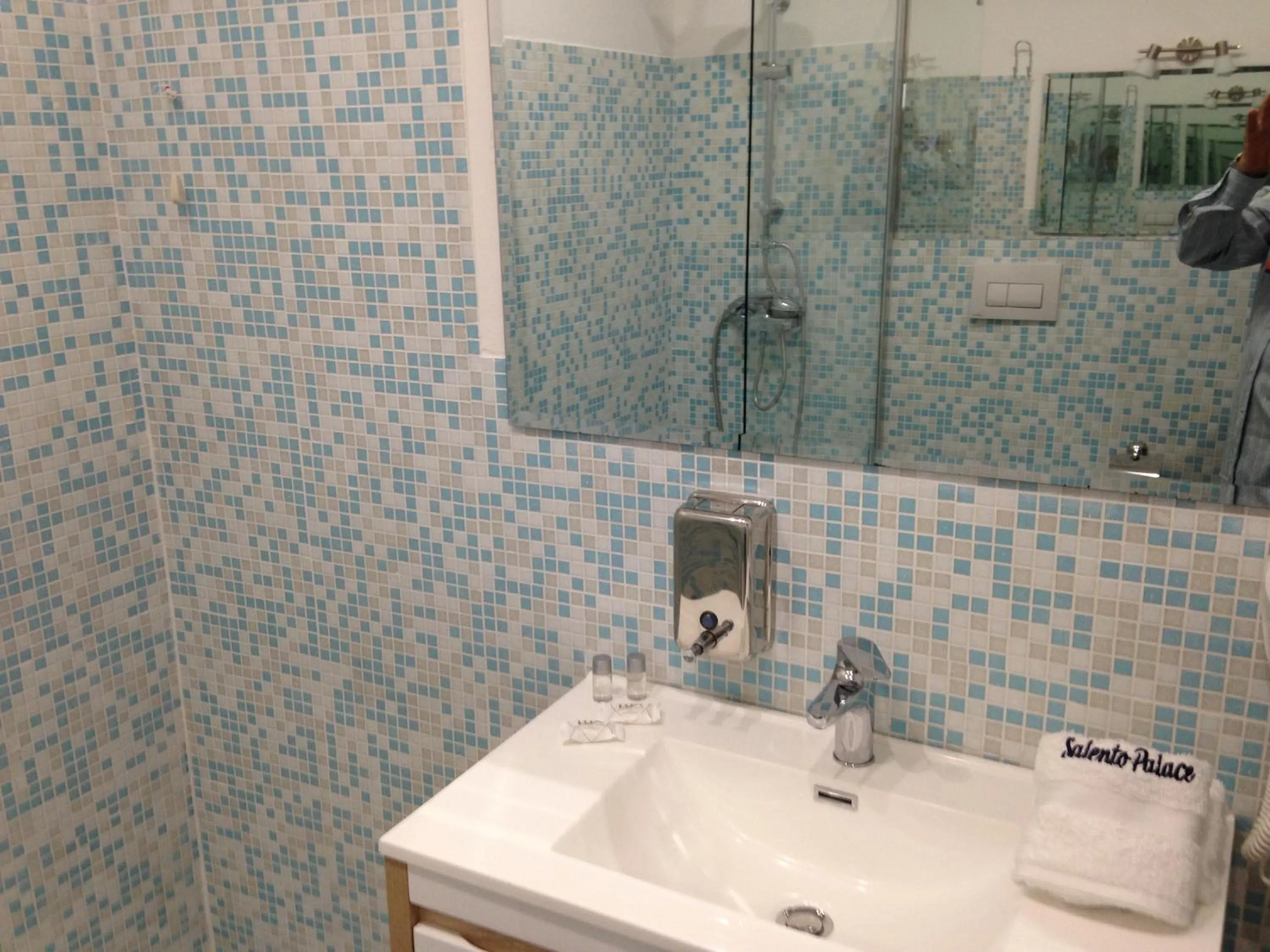 Bathroom in Palace Blu Mare