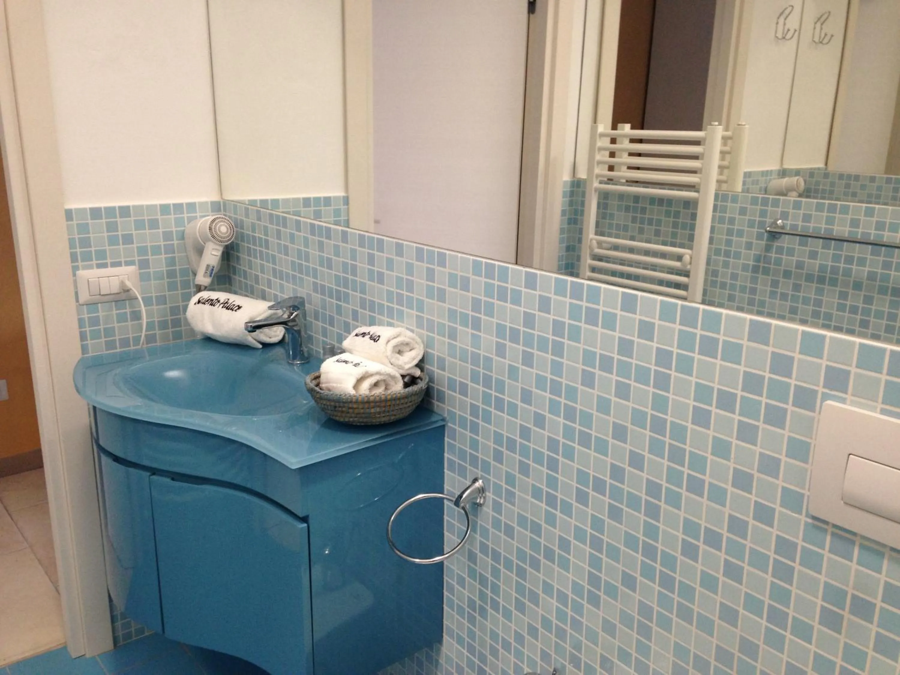 Bathroom in Palace Blu Mare