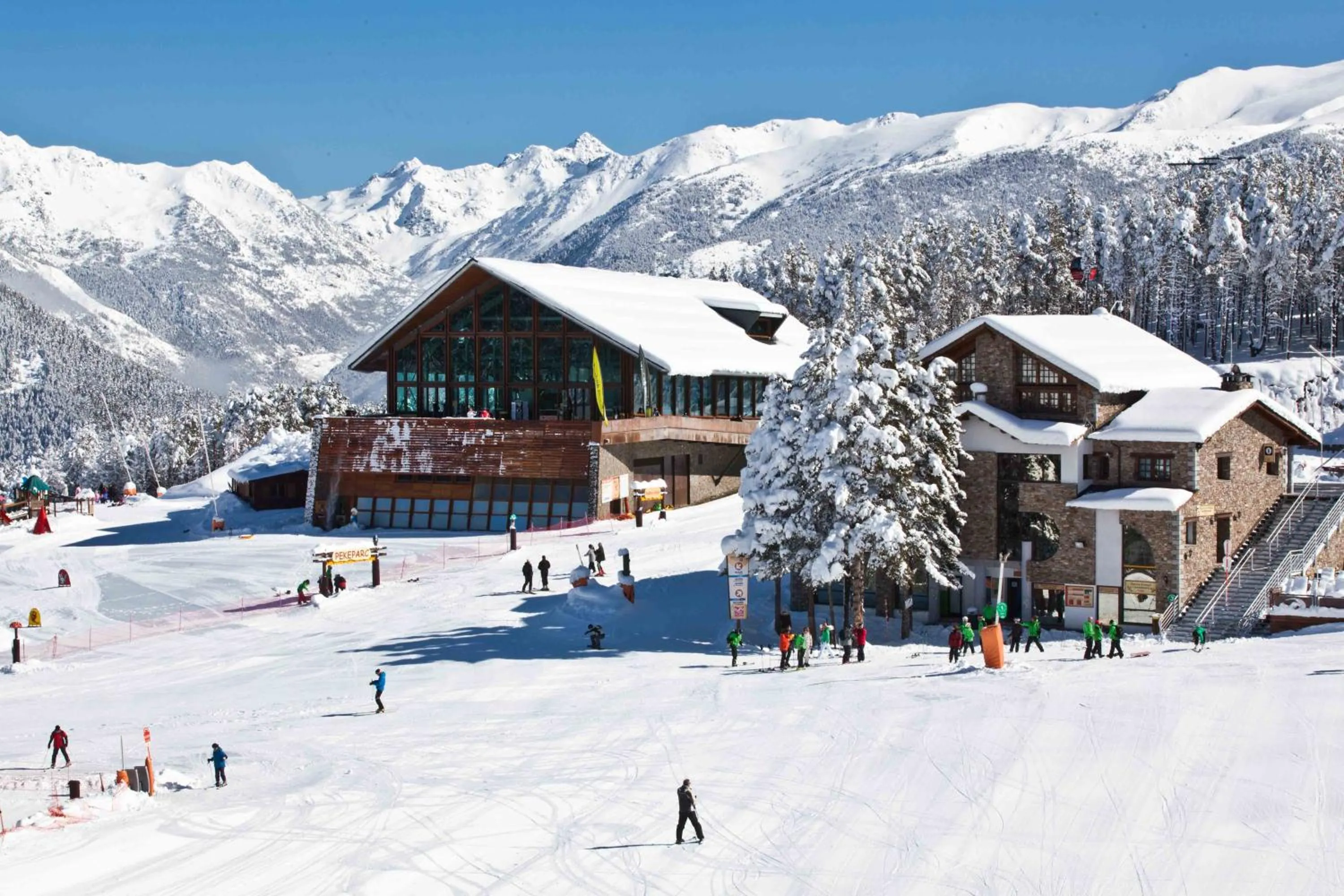 Skiing in Hotel Panorama