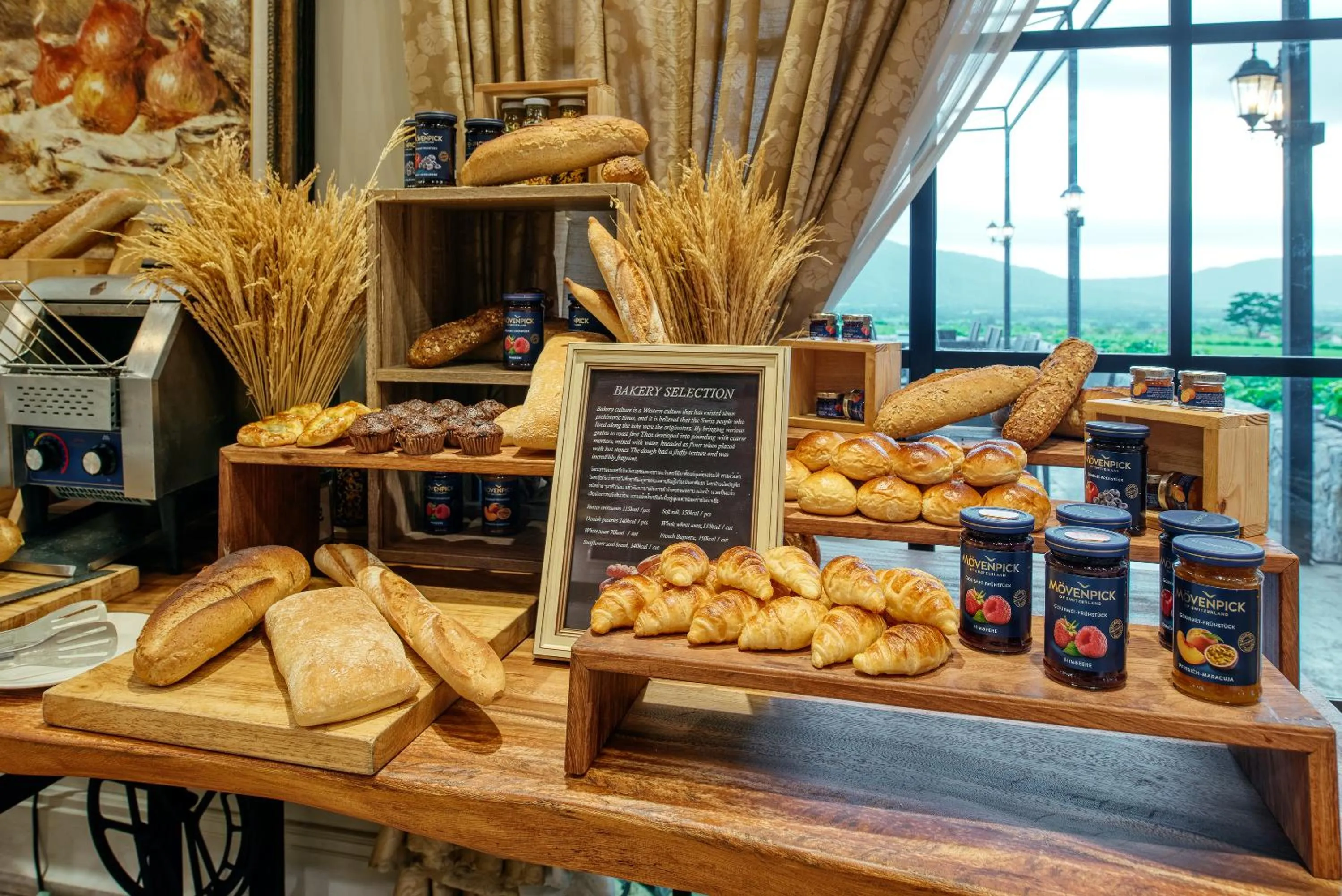 Food and drinks in Mövenpick Resort Khao Yai