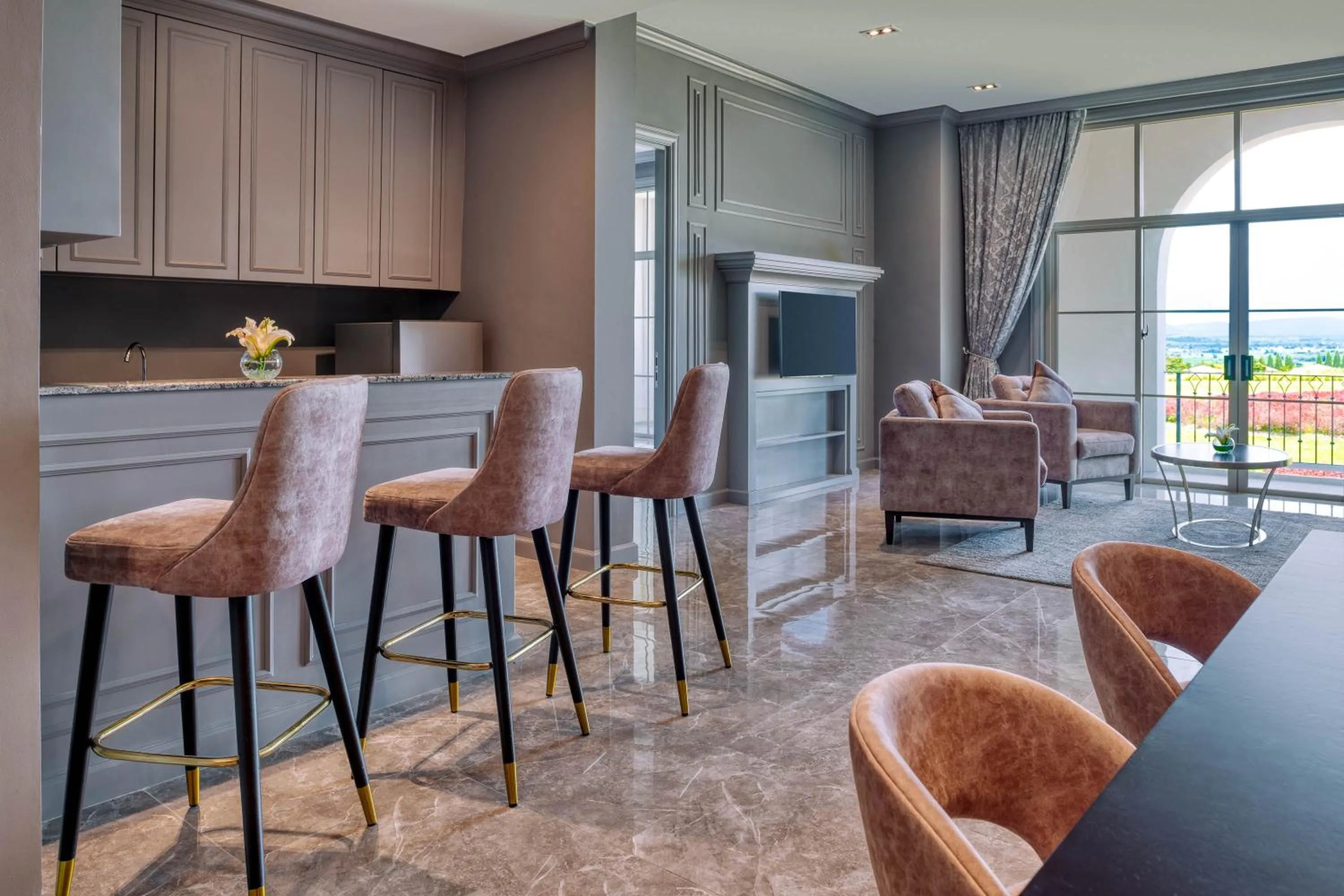 Living room in Mövenpick Resort Khao Yai