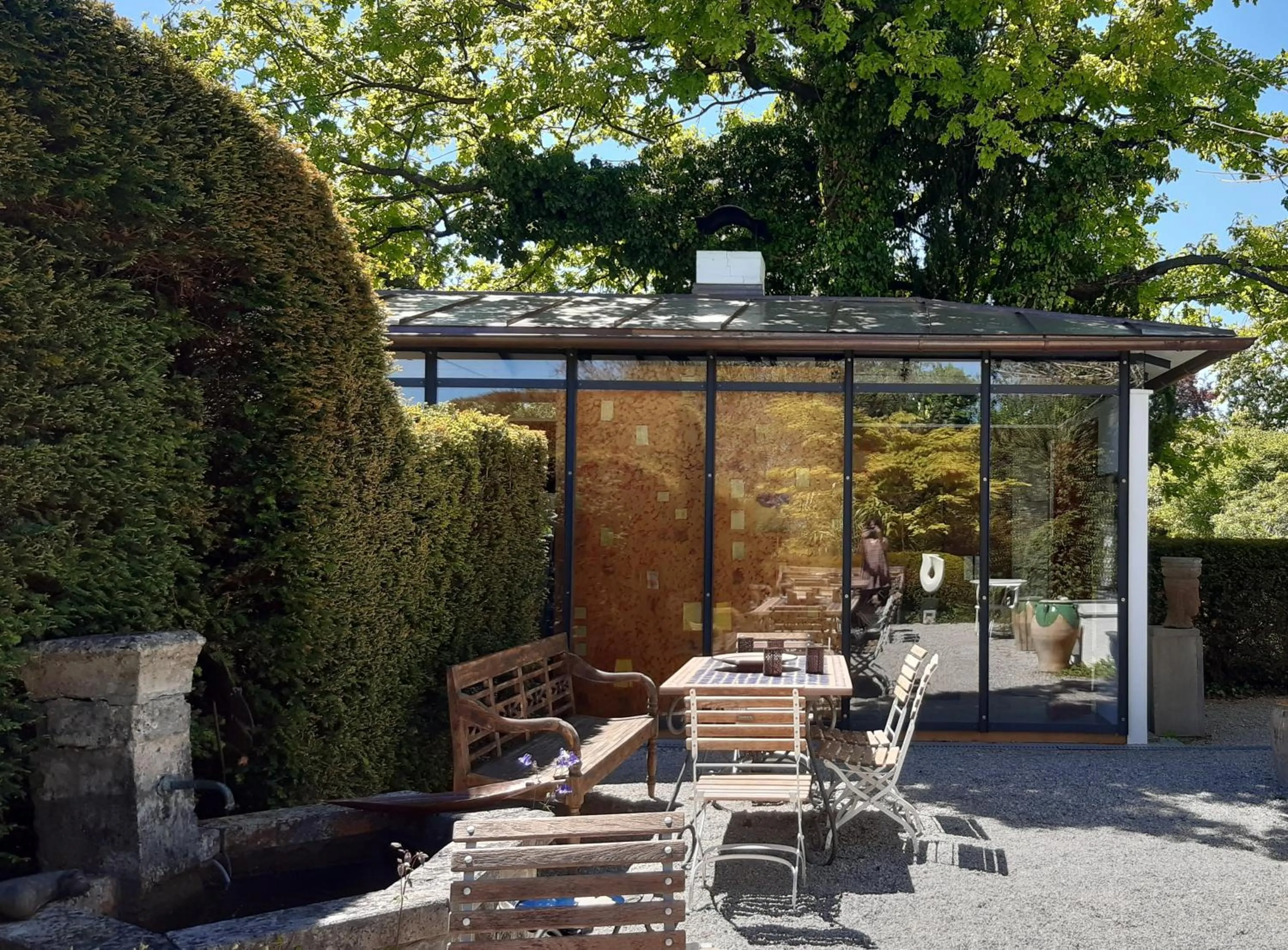 Property building in Am Eichholz Galerie & Art-Hotel