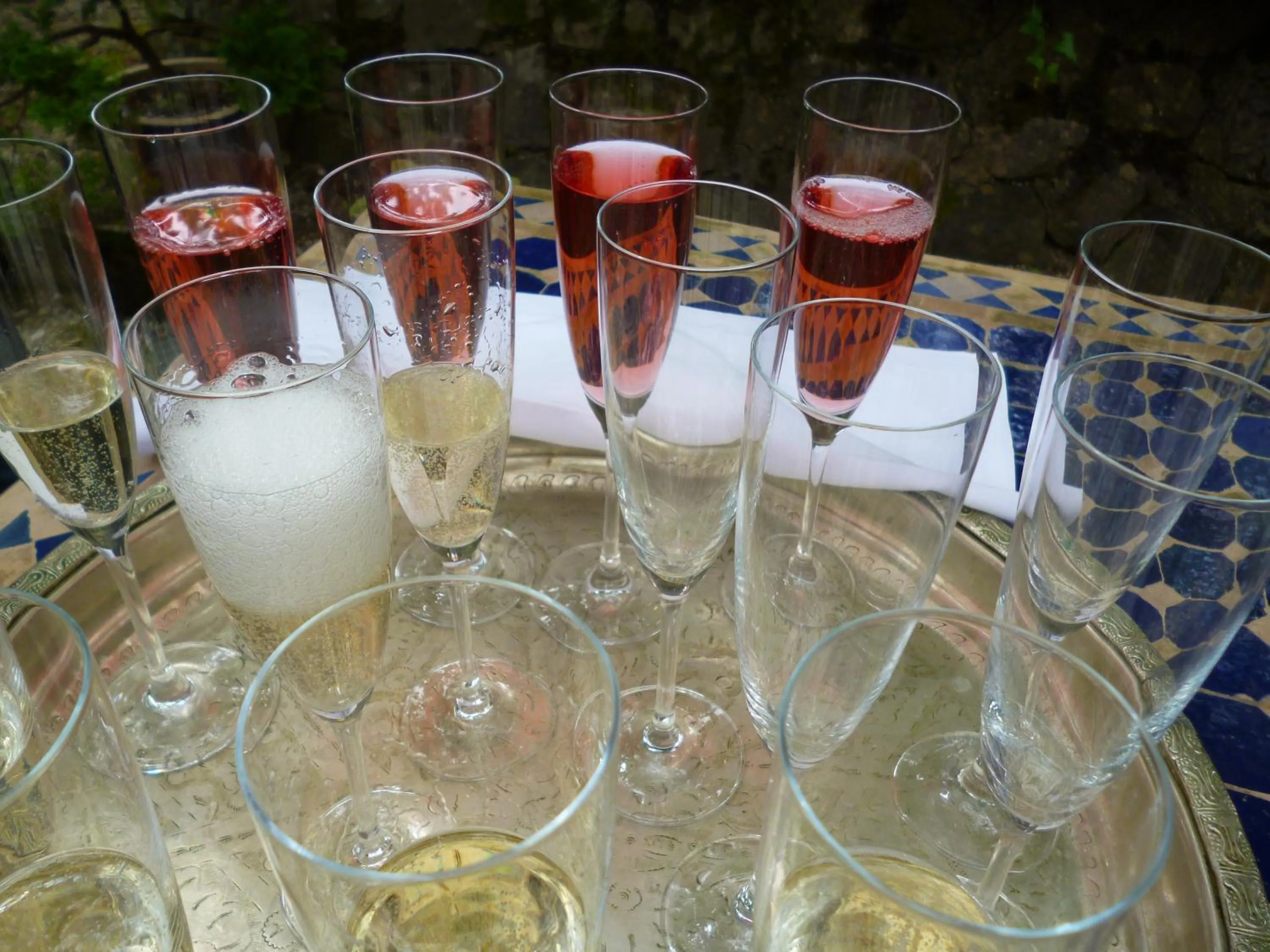 Restaurant/places to eat in Am Eichholz Galerie & Art-Hotel