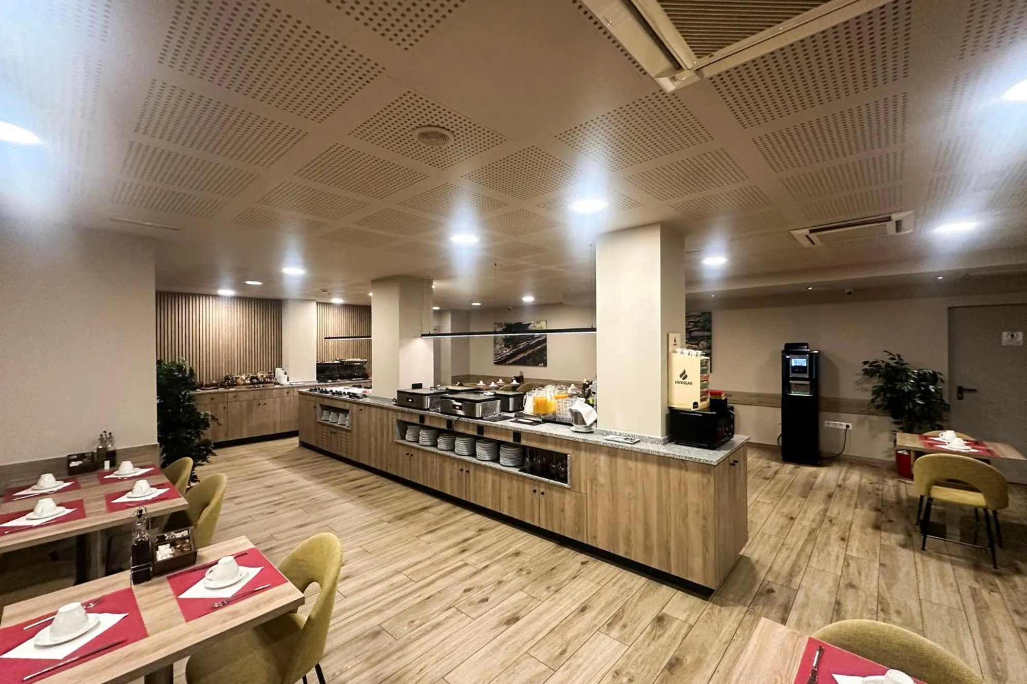 Breakfast in Exe Princep