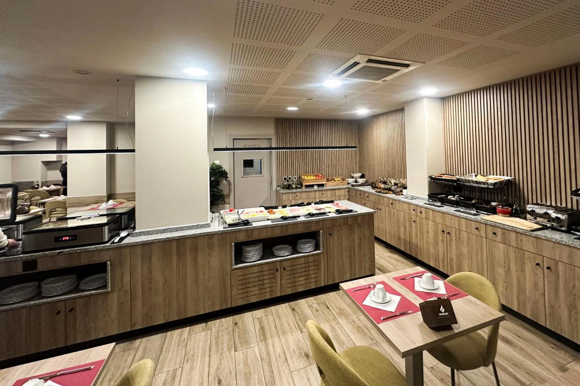 Breakfast in Exe Princep