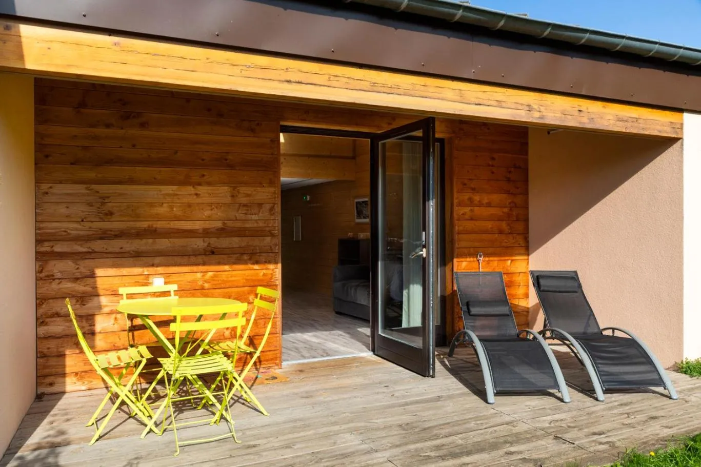 Patio in Domaine du Hirtz, Restaurant & Spa