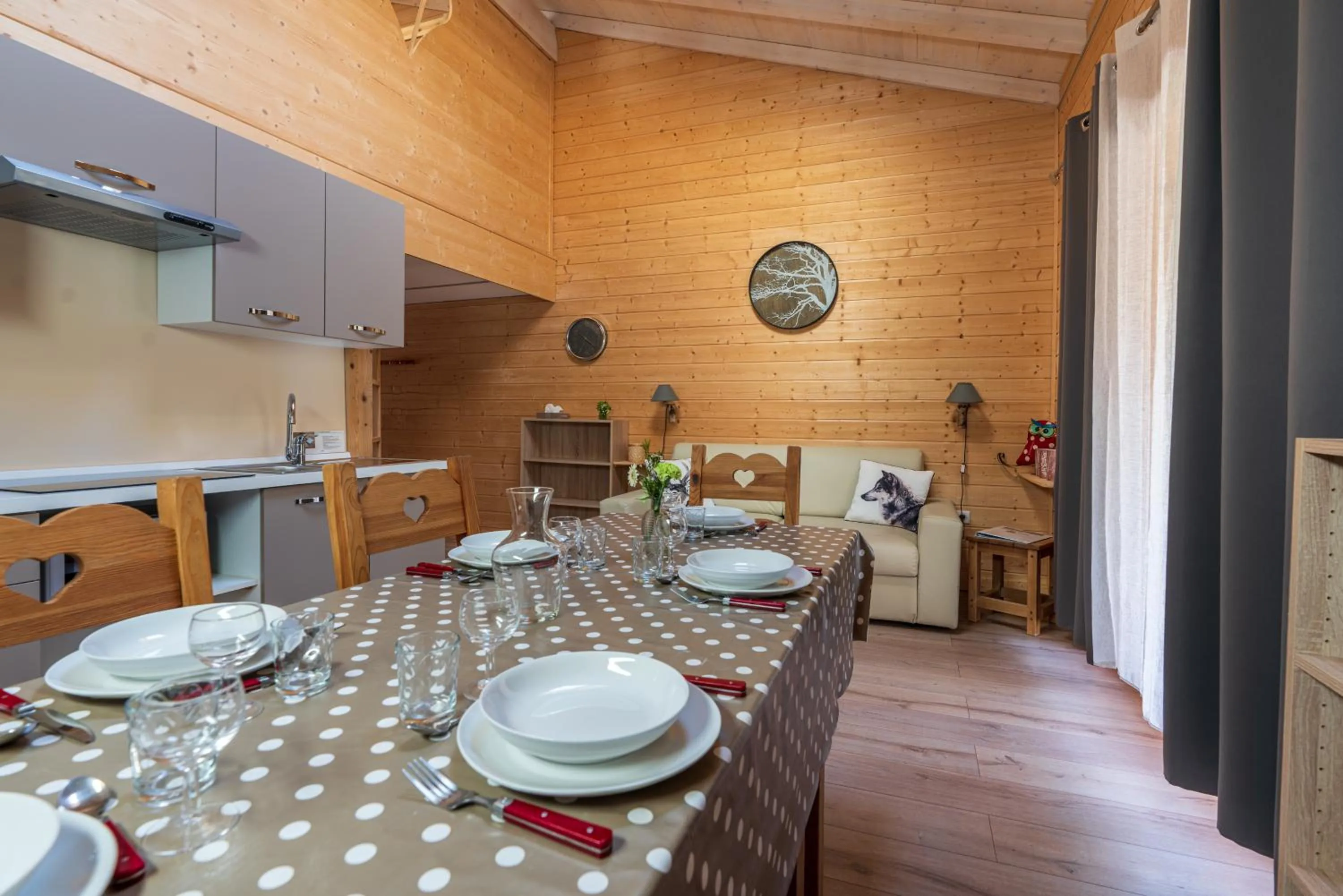 Kitchen or kitchenette in Domaine du Hirtz, Restaurant & Spa