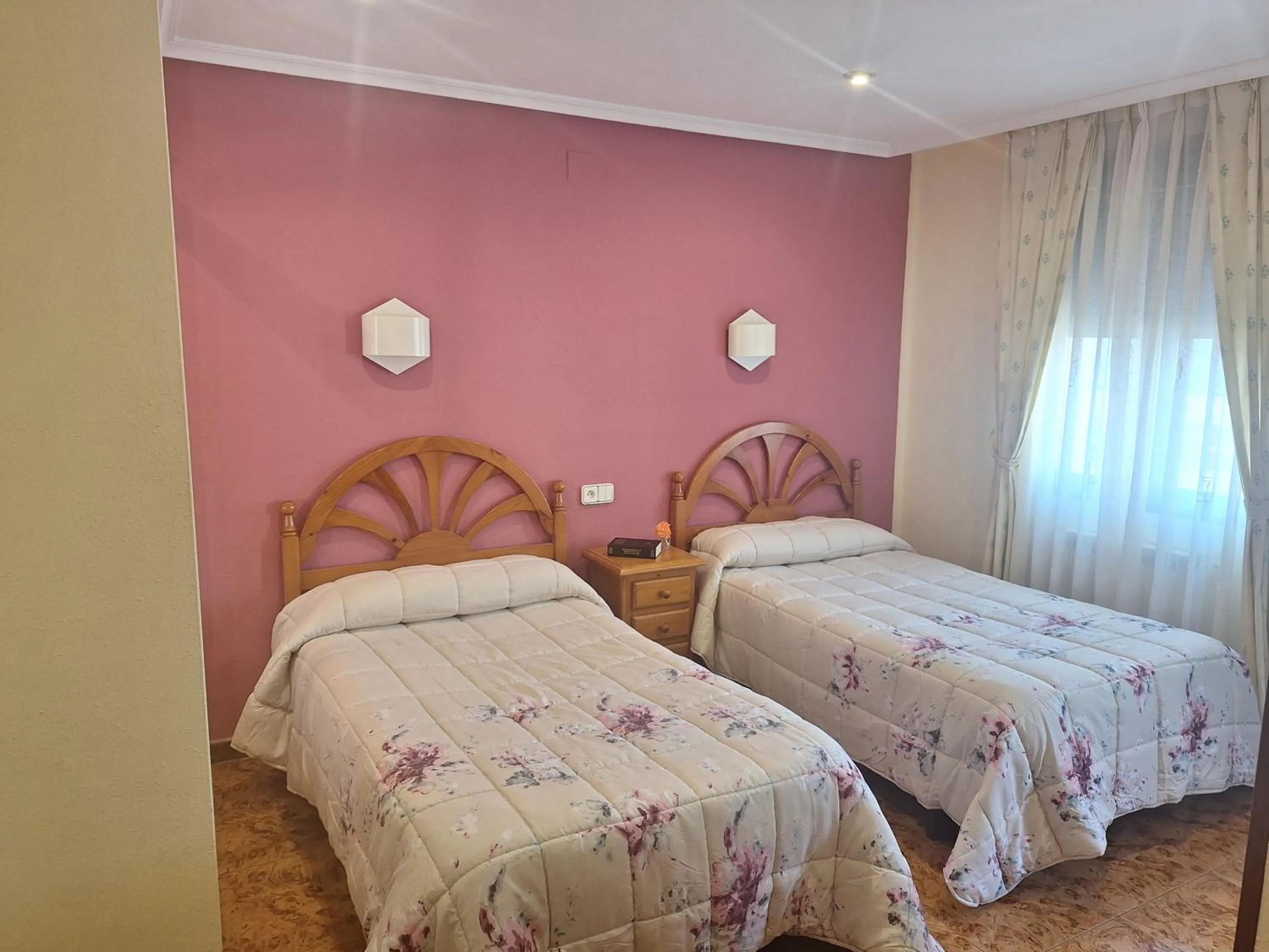Bed in Hostal pachin