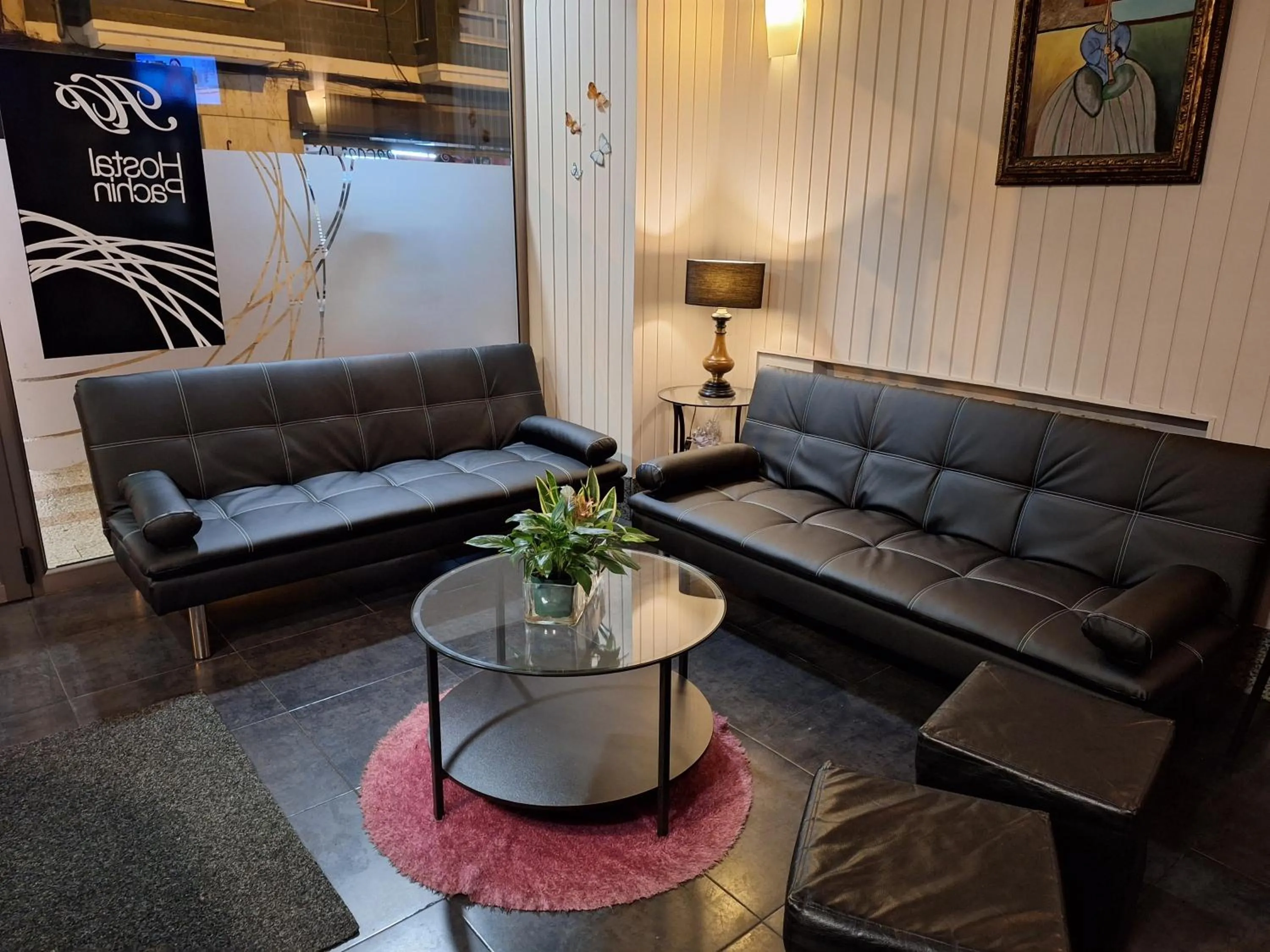 Lobby or reception in Hostal pachin