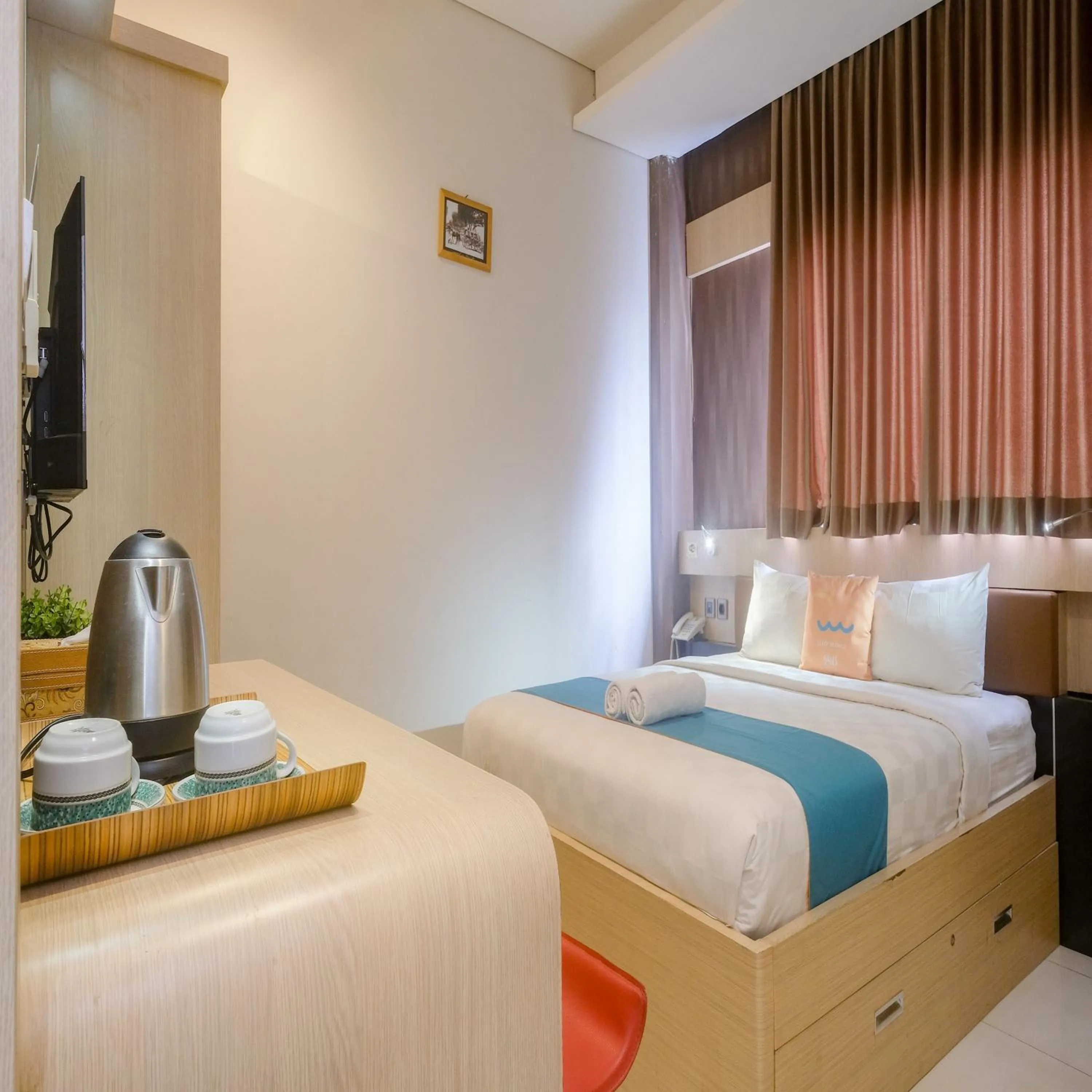 Bedroom, Bed in Sans Vibes Hotel Grand Omah Sastro Gejayan