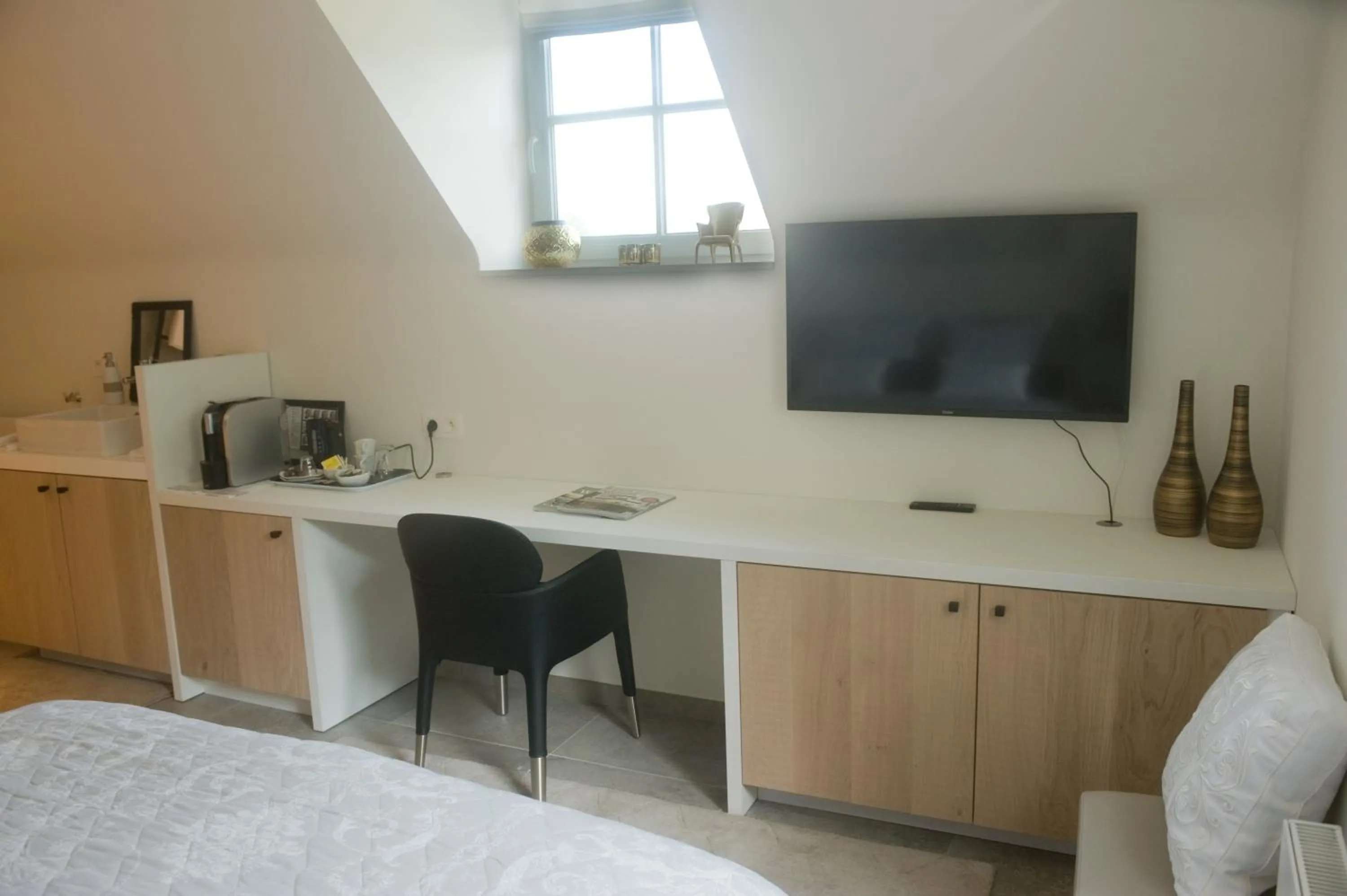 Photo of the whole room, Bed in B&B Interludium