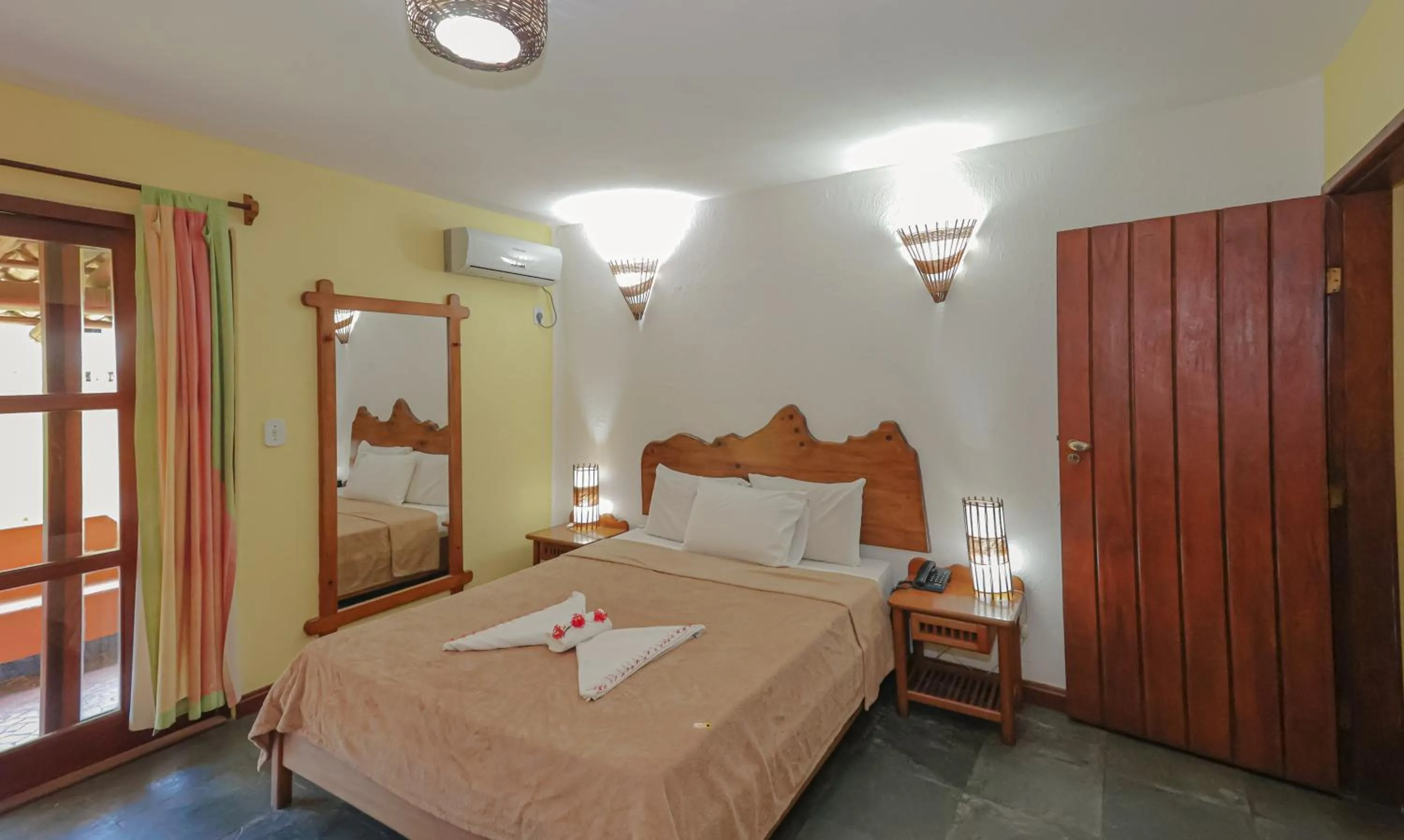 Photo of the whole room, Bed in Estação Santa Fé Hotel e Pousada