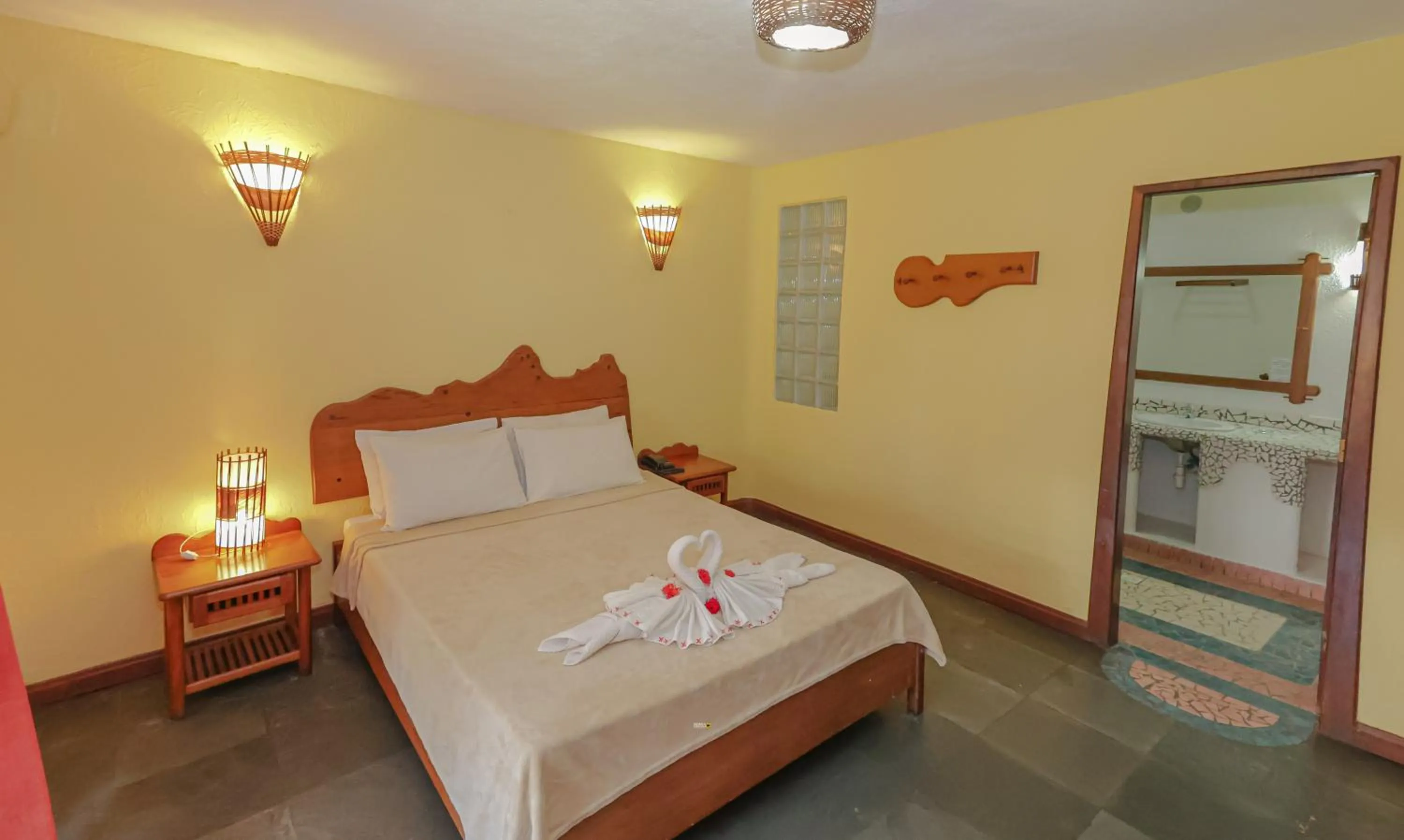 Photo of the whole room, Bed in Estação Santa Fé Hotel e Pousada