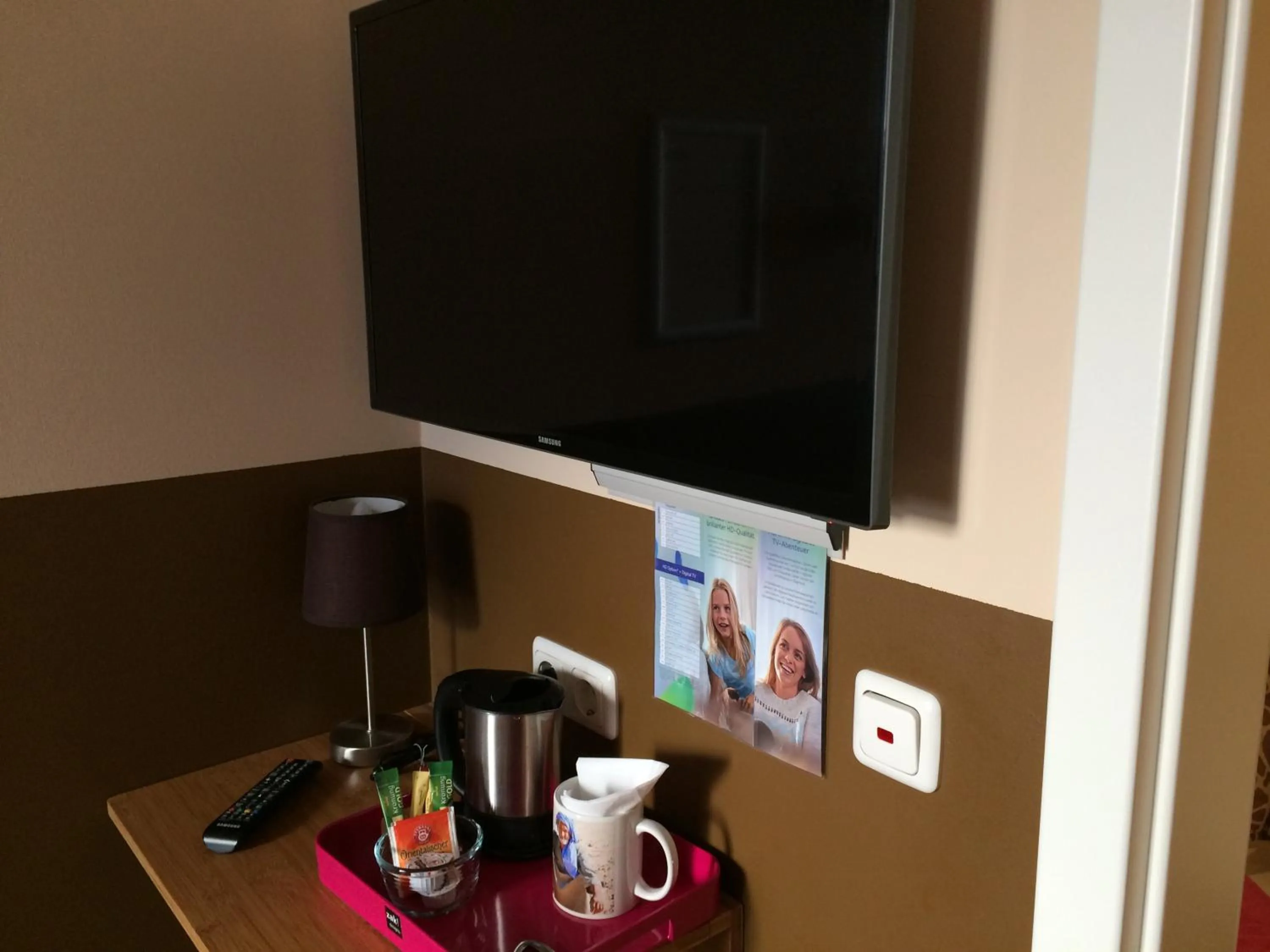 Coffee/tea facilities in Hotel Sandmanns am Dom