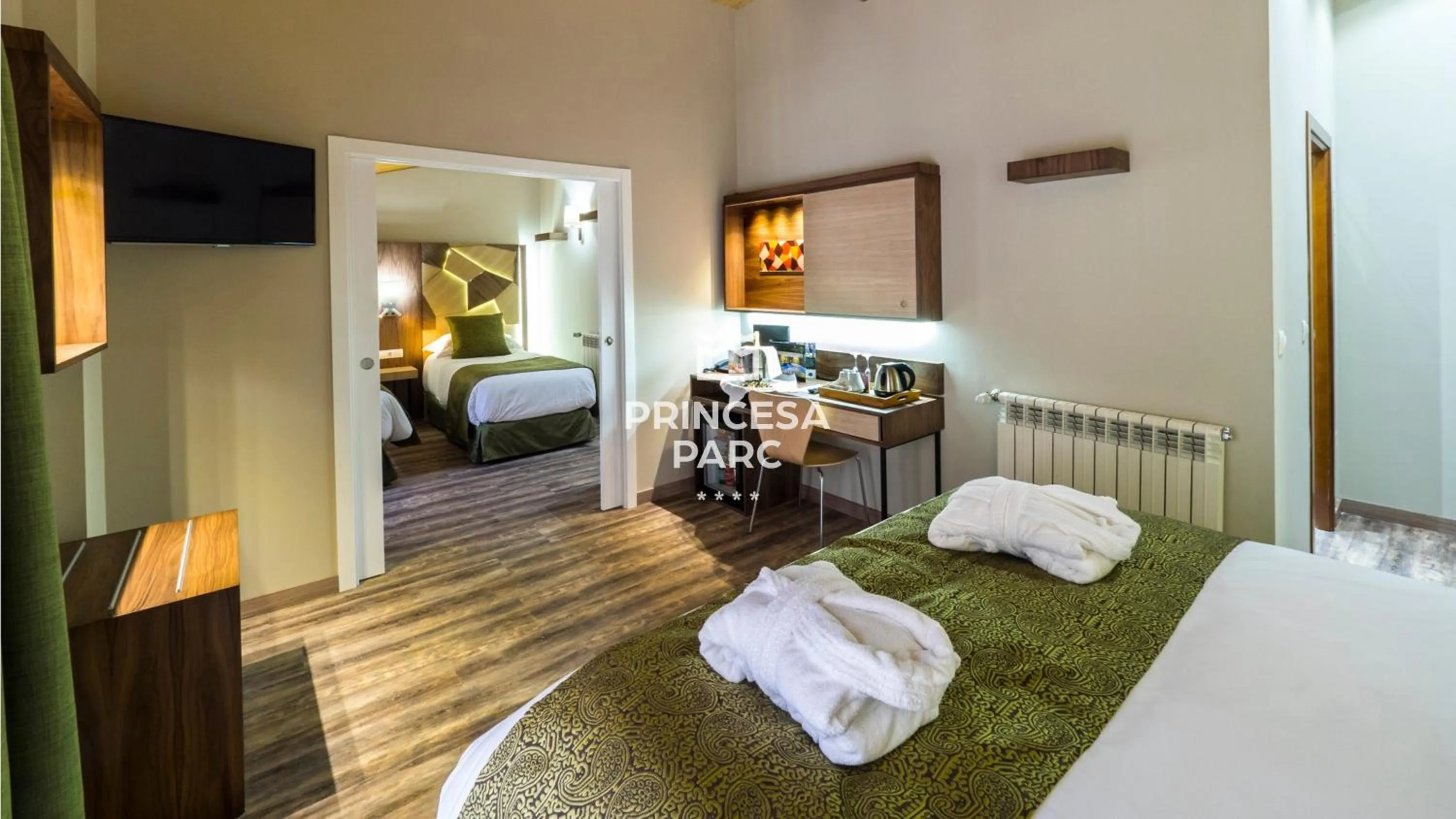 Bed in Hotel Princesa Parc