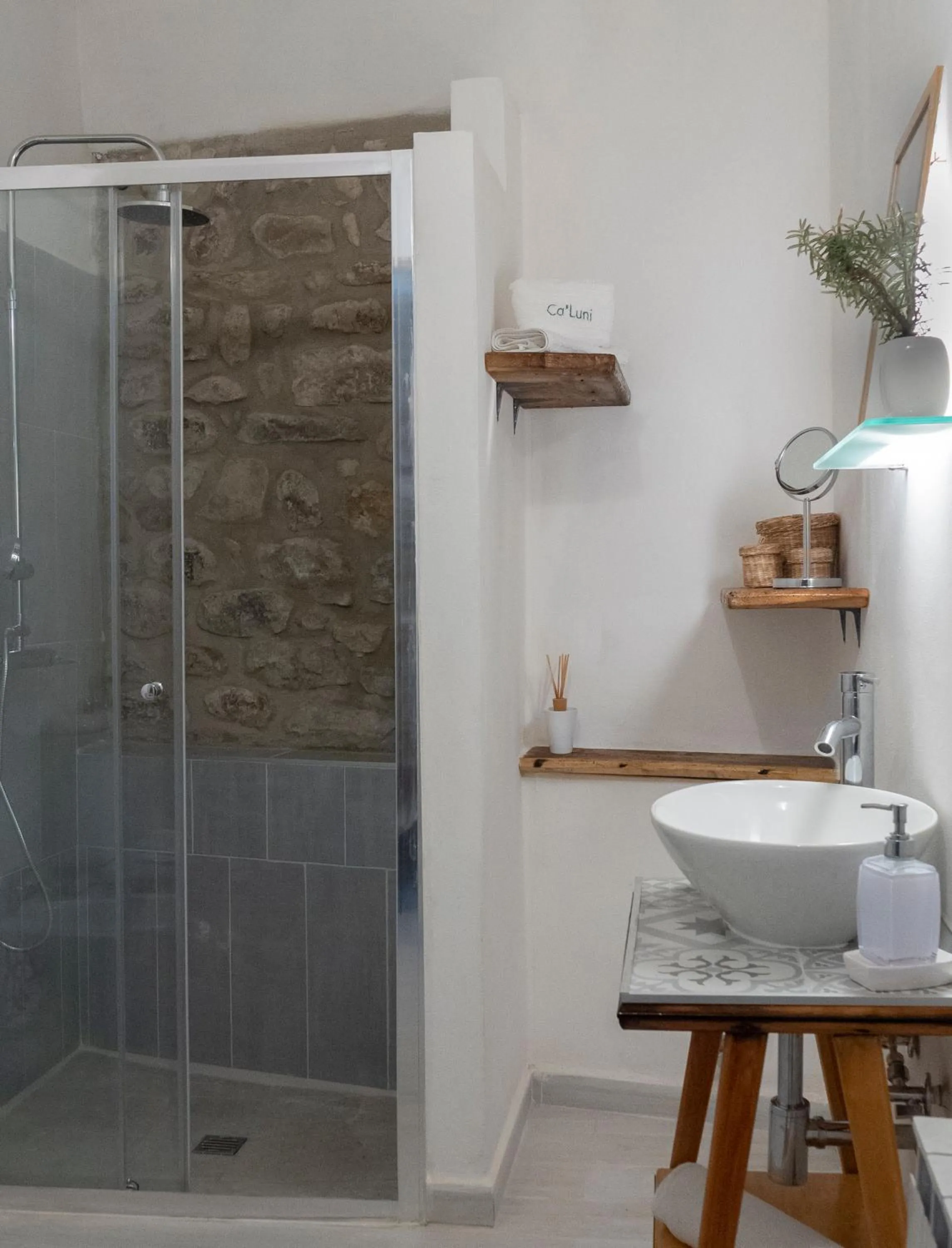 Bathroom in Ca'Luni
