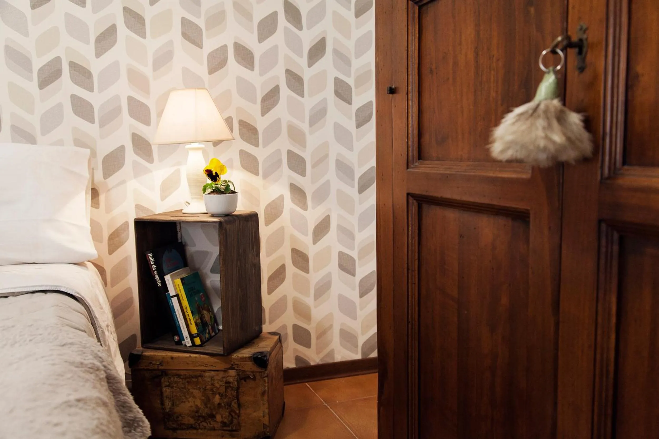 Decorative detail, Bed in Ca'Luni