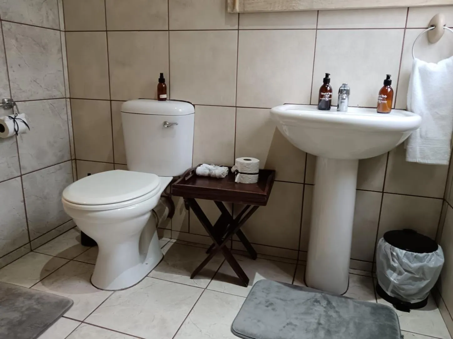 Bathroom in Hillton Manor Guest House