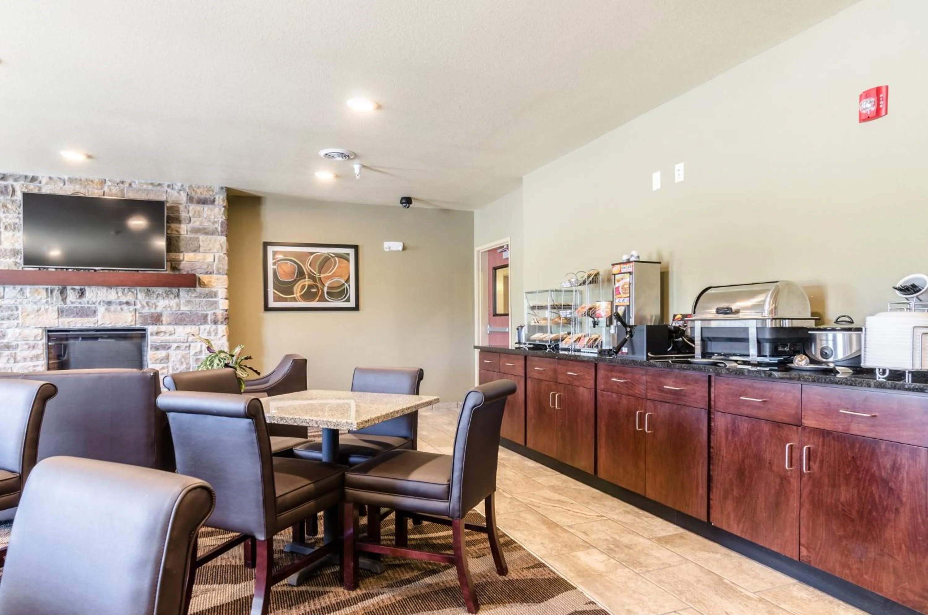 Coffee/tea facilities in Cobblestone Inn & Suites - Ord
