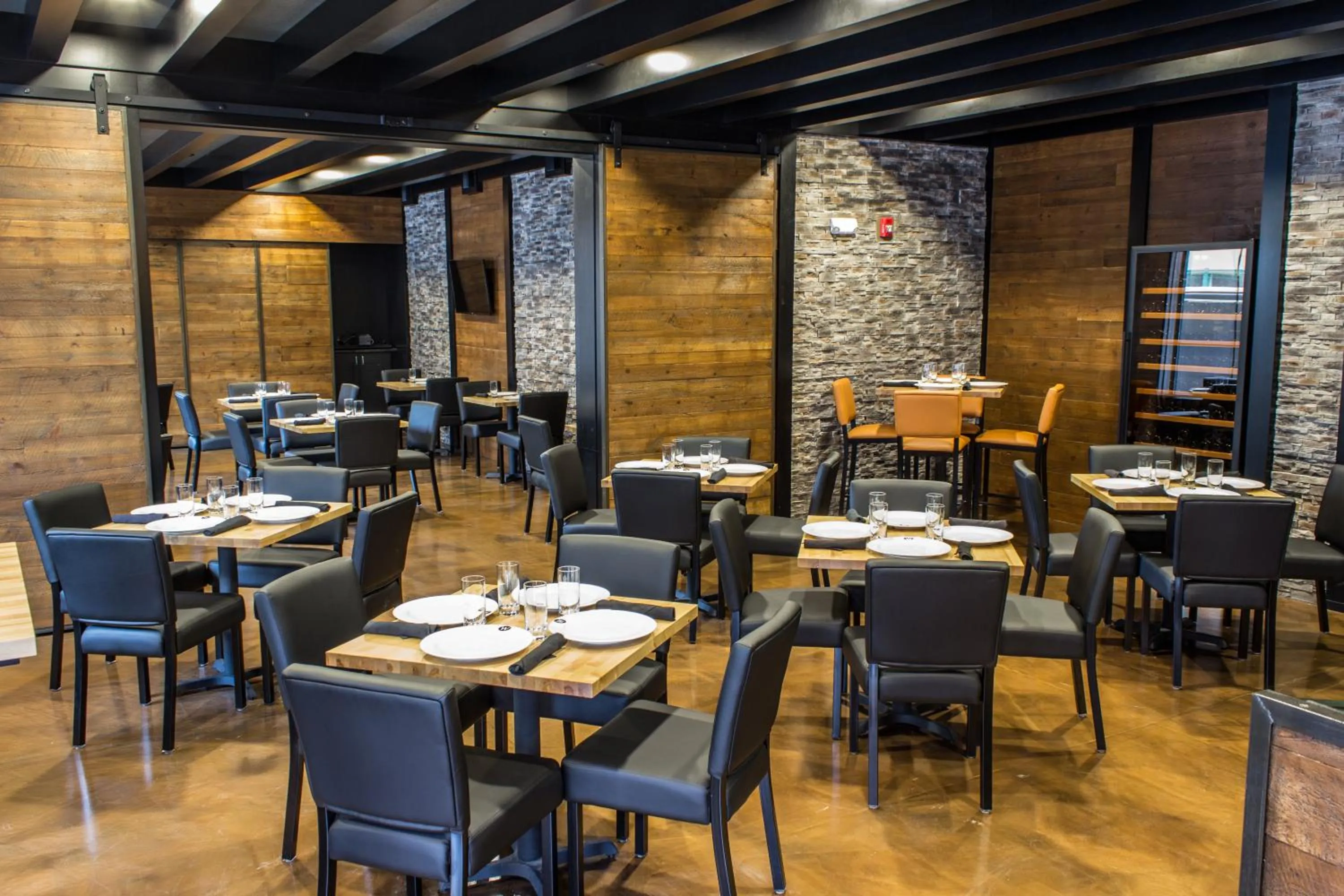 Restaurant/places to eat in Cobblestone Hotel & Suites - Chippewa Falls