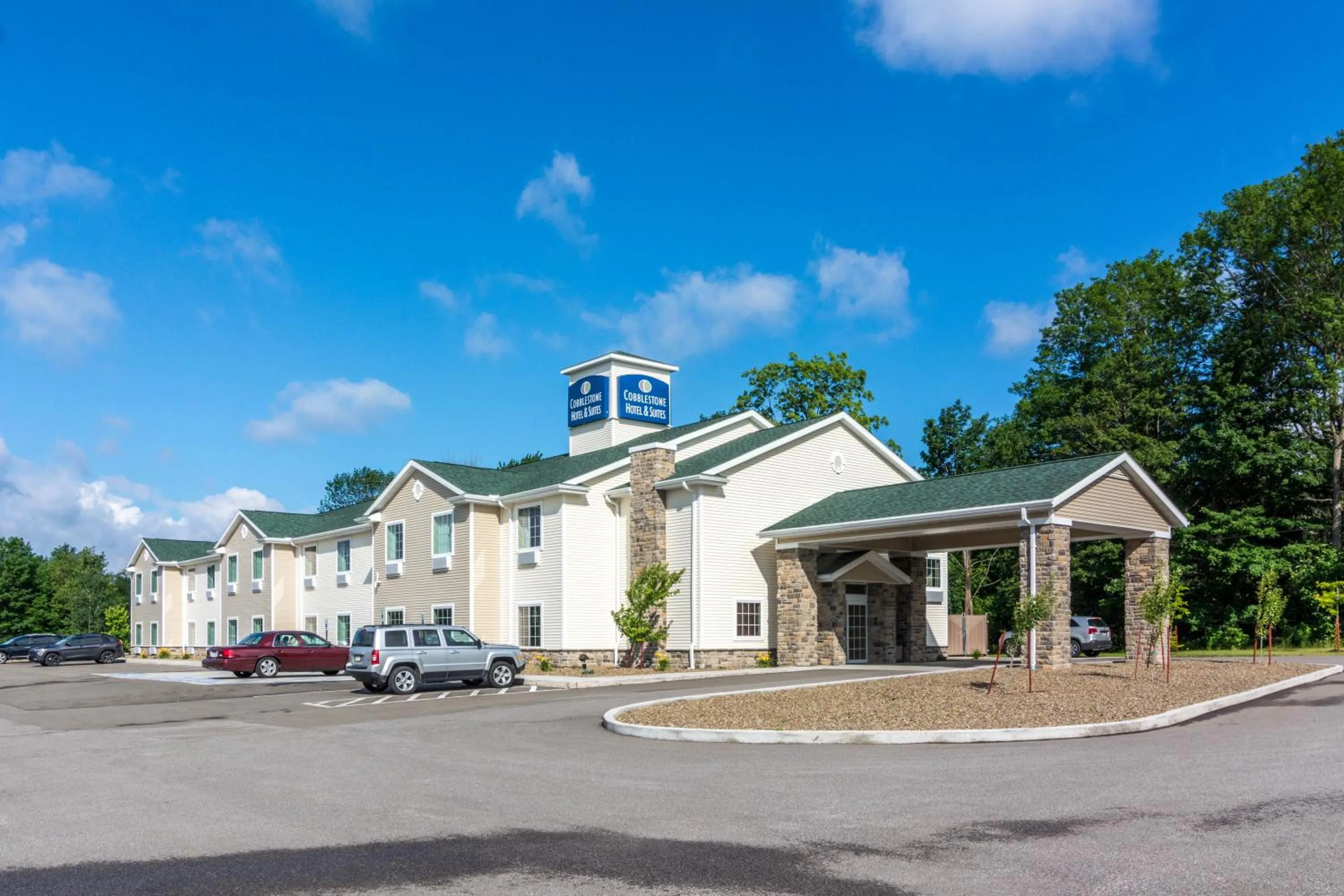 Property building in Cobblestone Hotel & Suites - Harborcreek