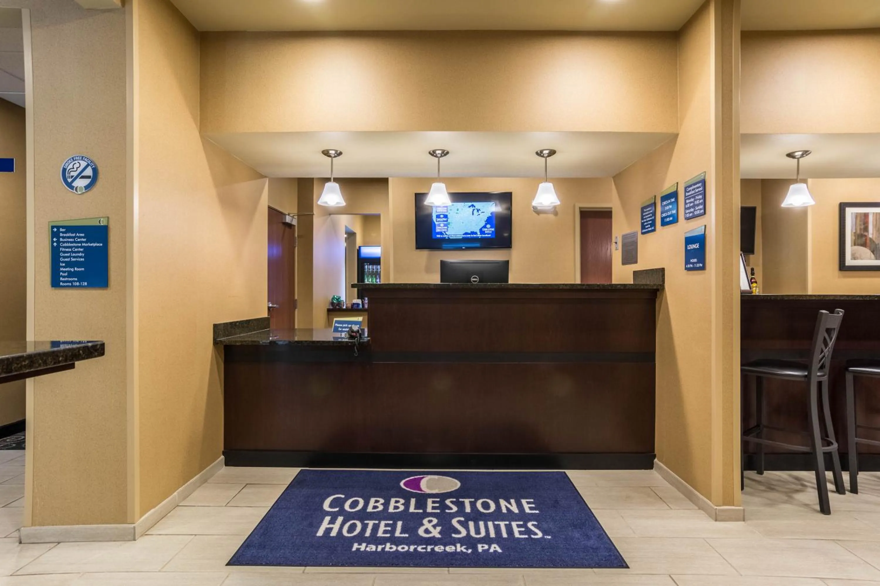 Lobby or reception in Cobblestone Hotel & Suites - Harborcreek