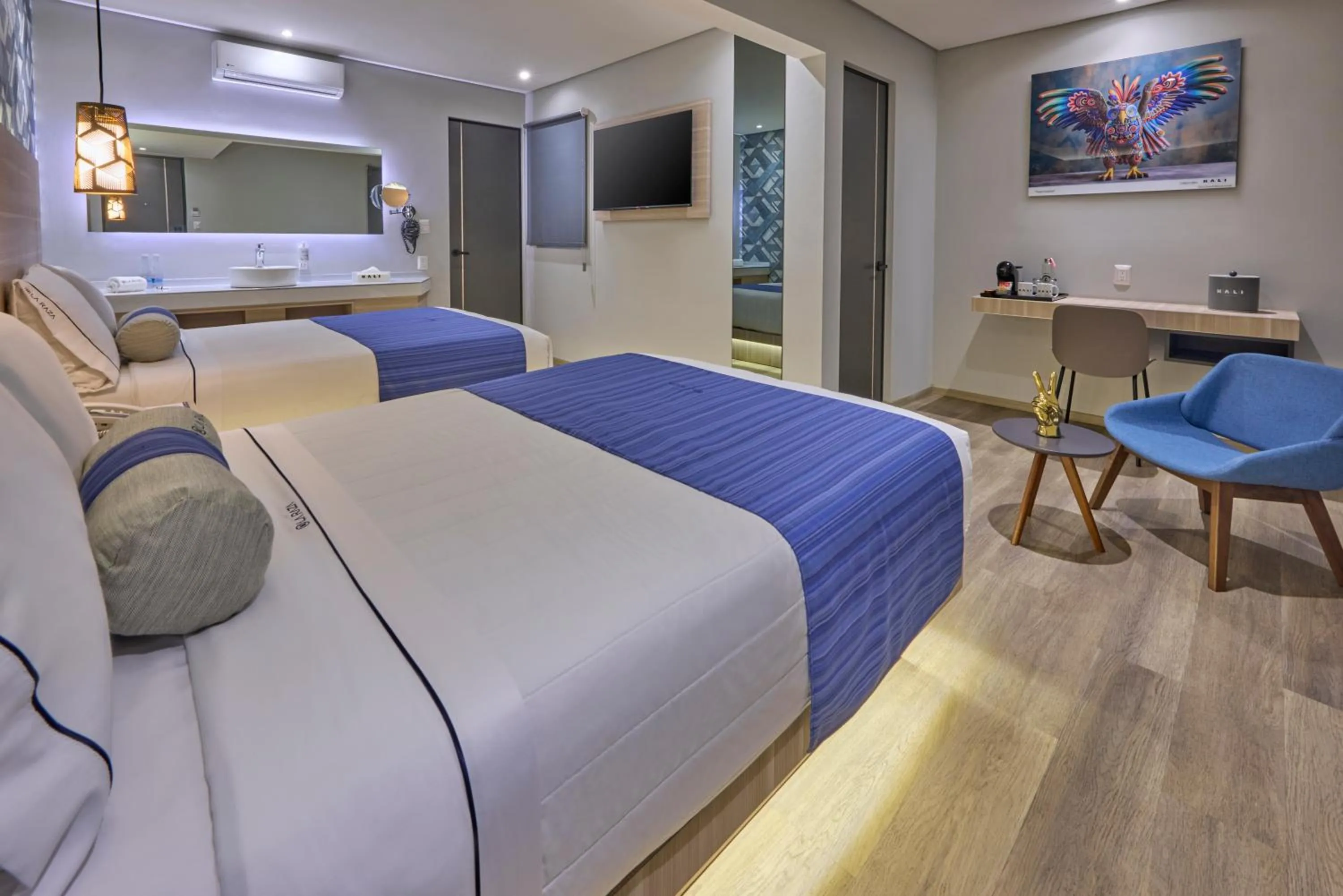 Bed in KALI La Raza Mexico City