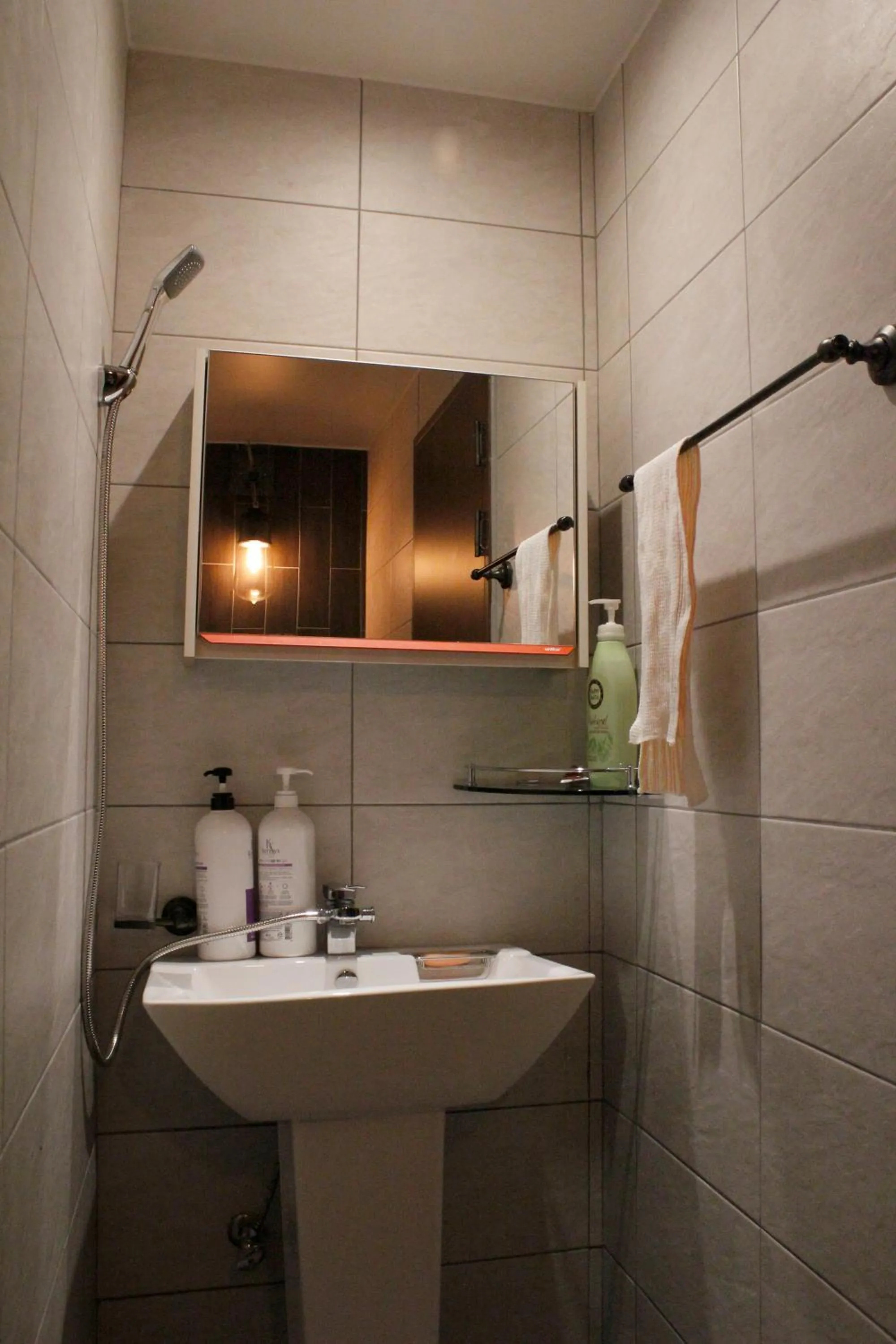 Bathroom in Sungsim Hanok Guesthouse