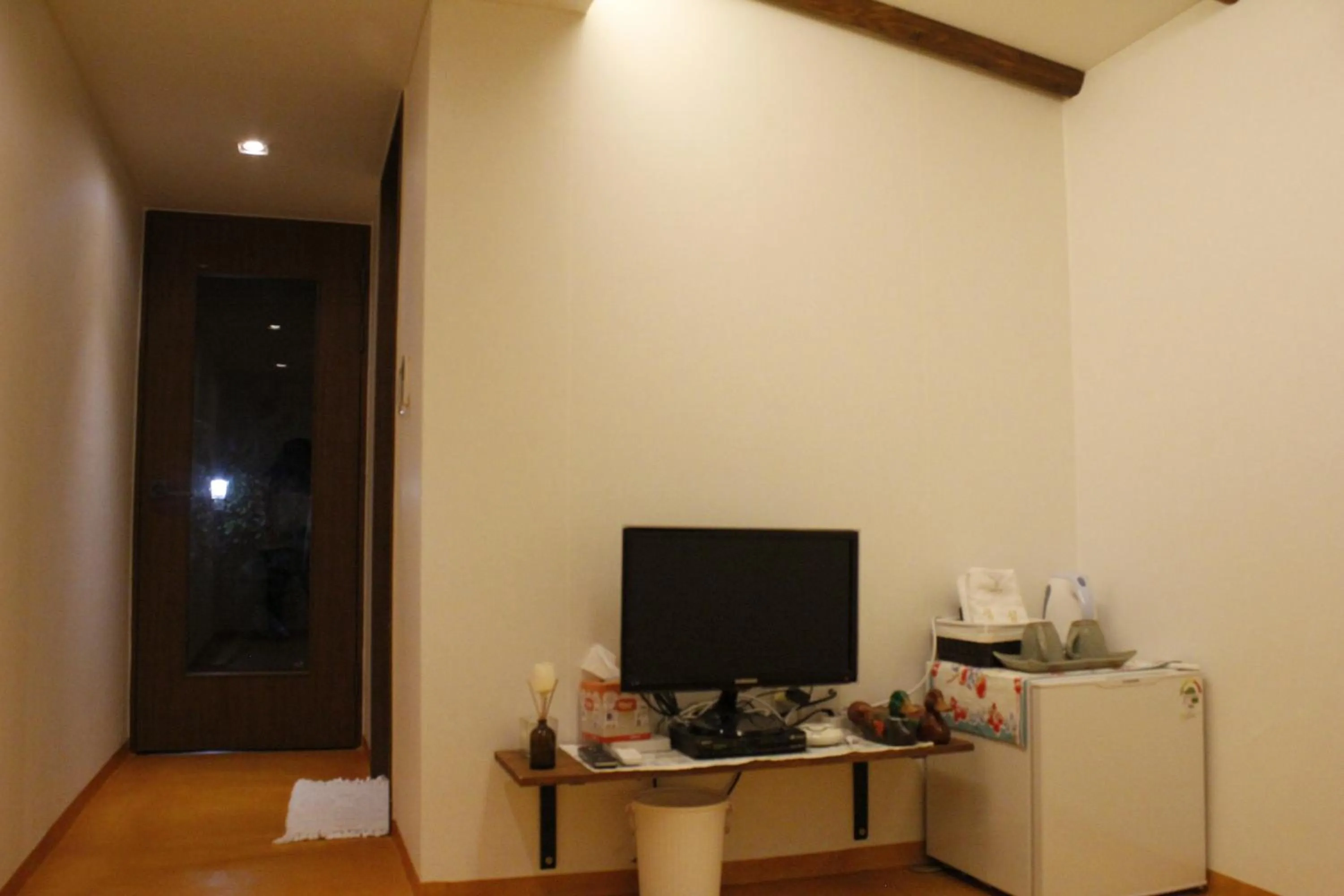 TV and multimedia in Sungsim Hanok Guesthouse