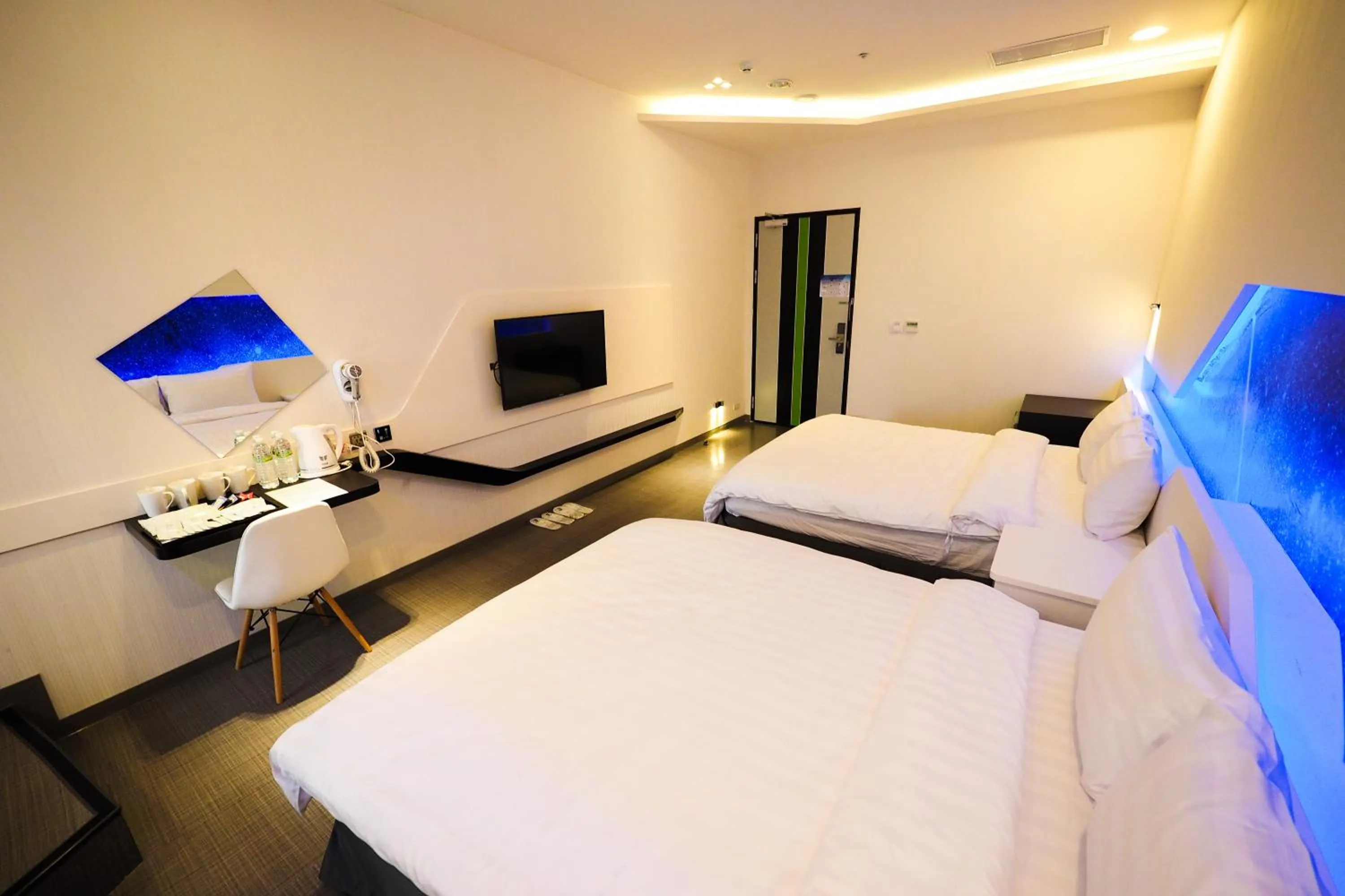 bunk bed, Bed in Galaxia Business Hotel