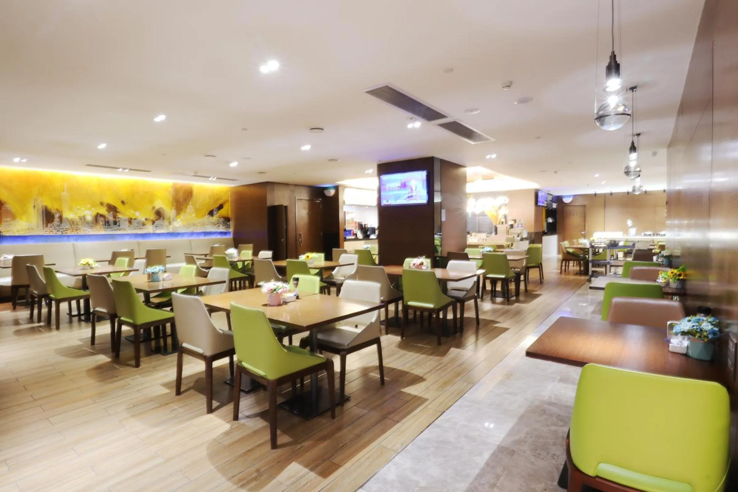 Restaurant/places to eat in Hampton by Hilton Guangzhou Zhujiang New Town - Free Shuttle Bus to Canton Fair