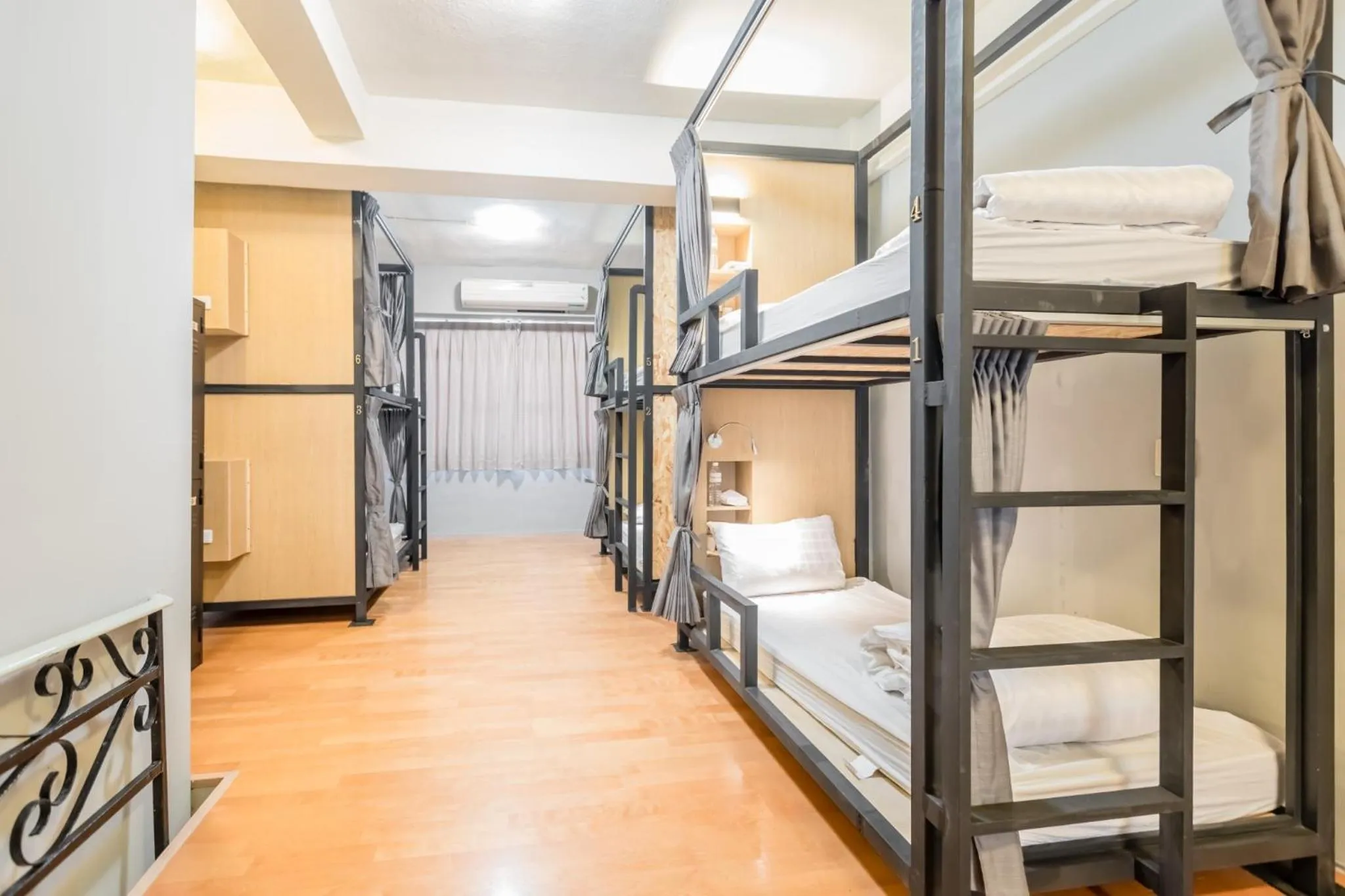 Bed in Traveller-Inn Day Moon Hotel