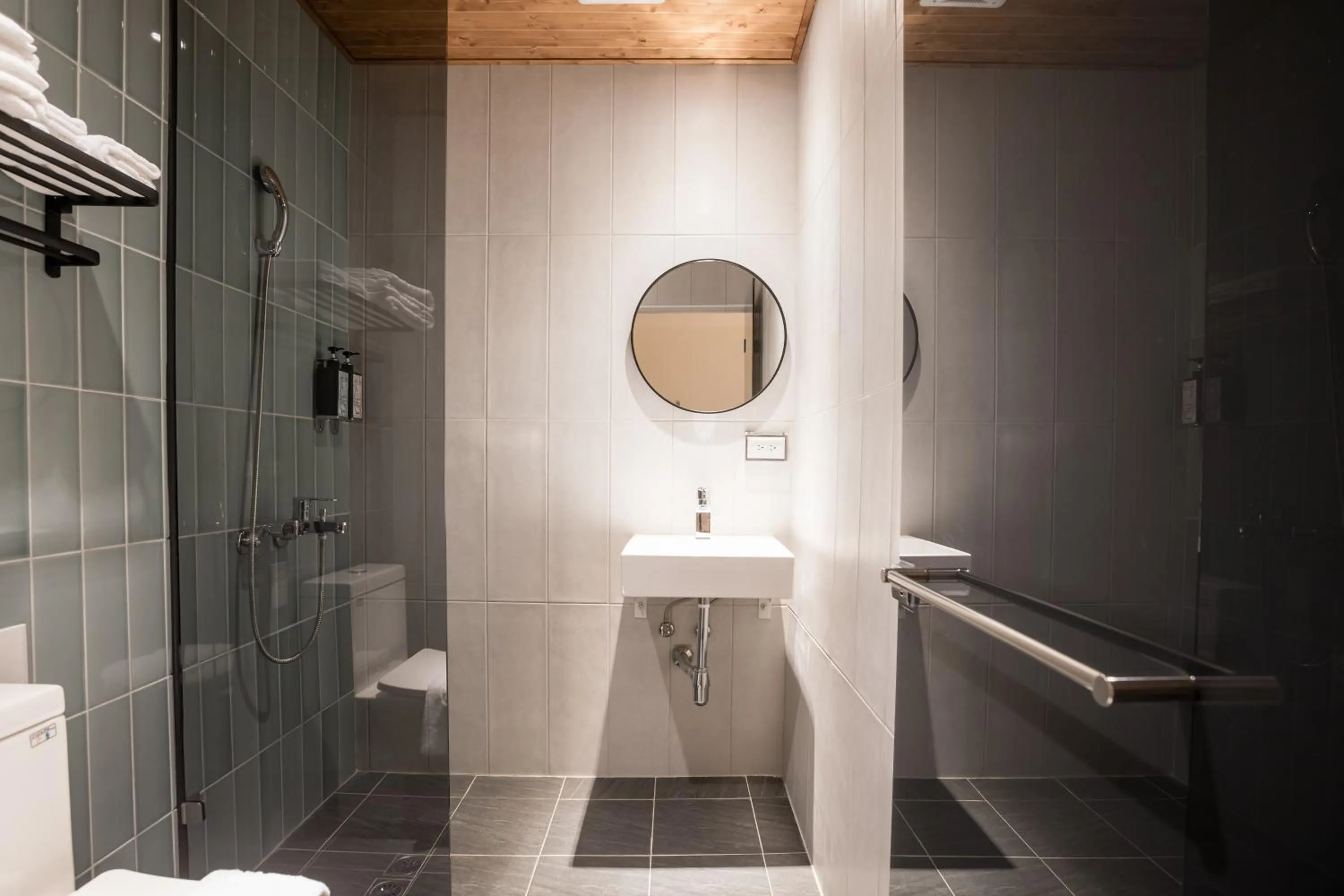 Traveller-Inn Day Moon Hotel