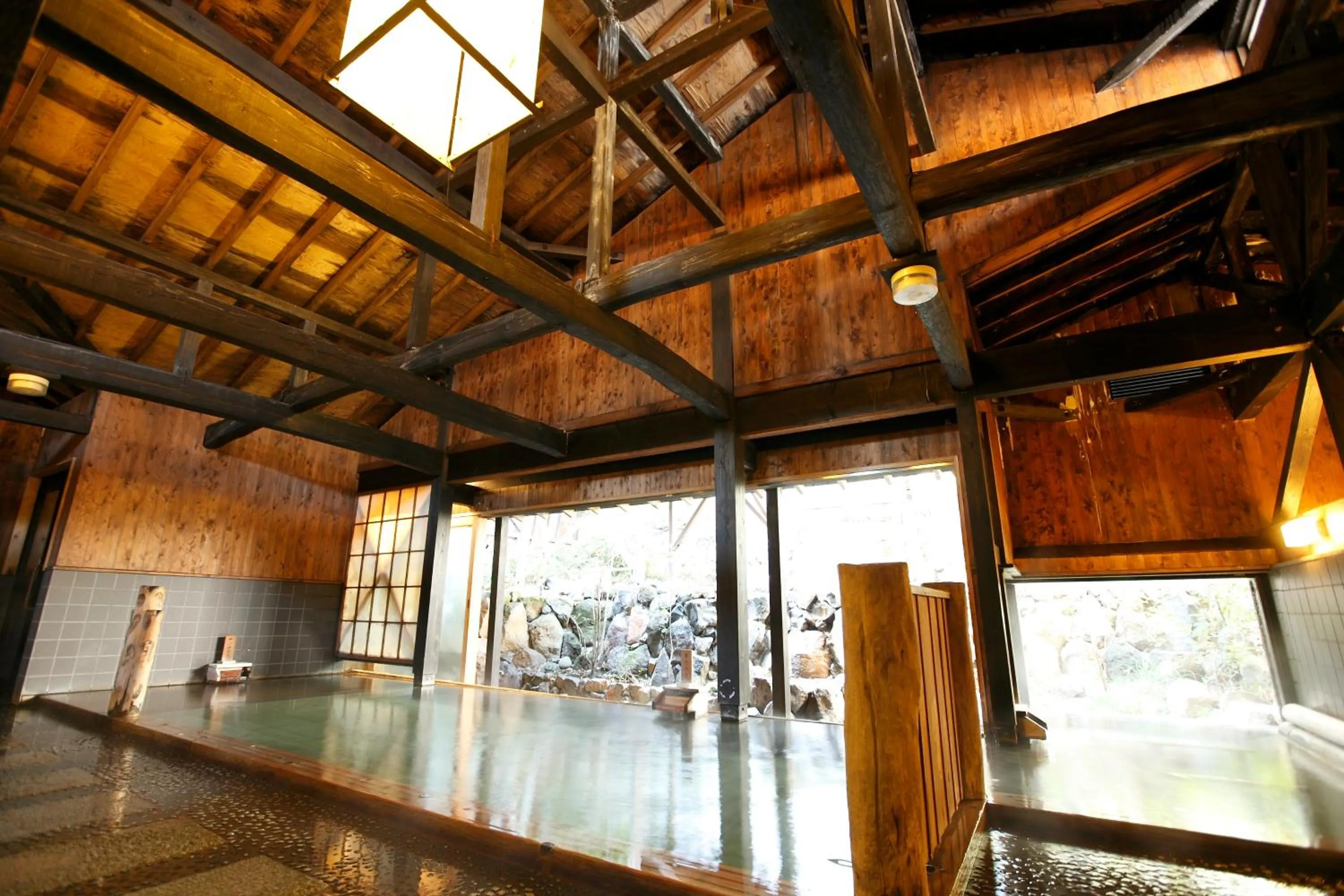 Hot Spring Bath in Setsugetsuka