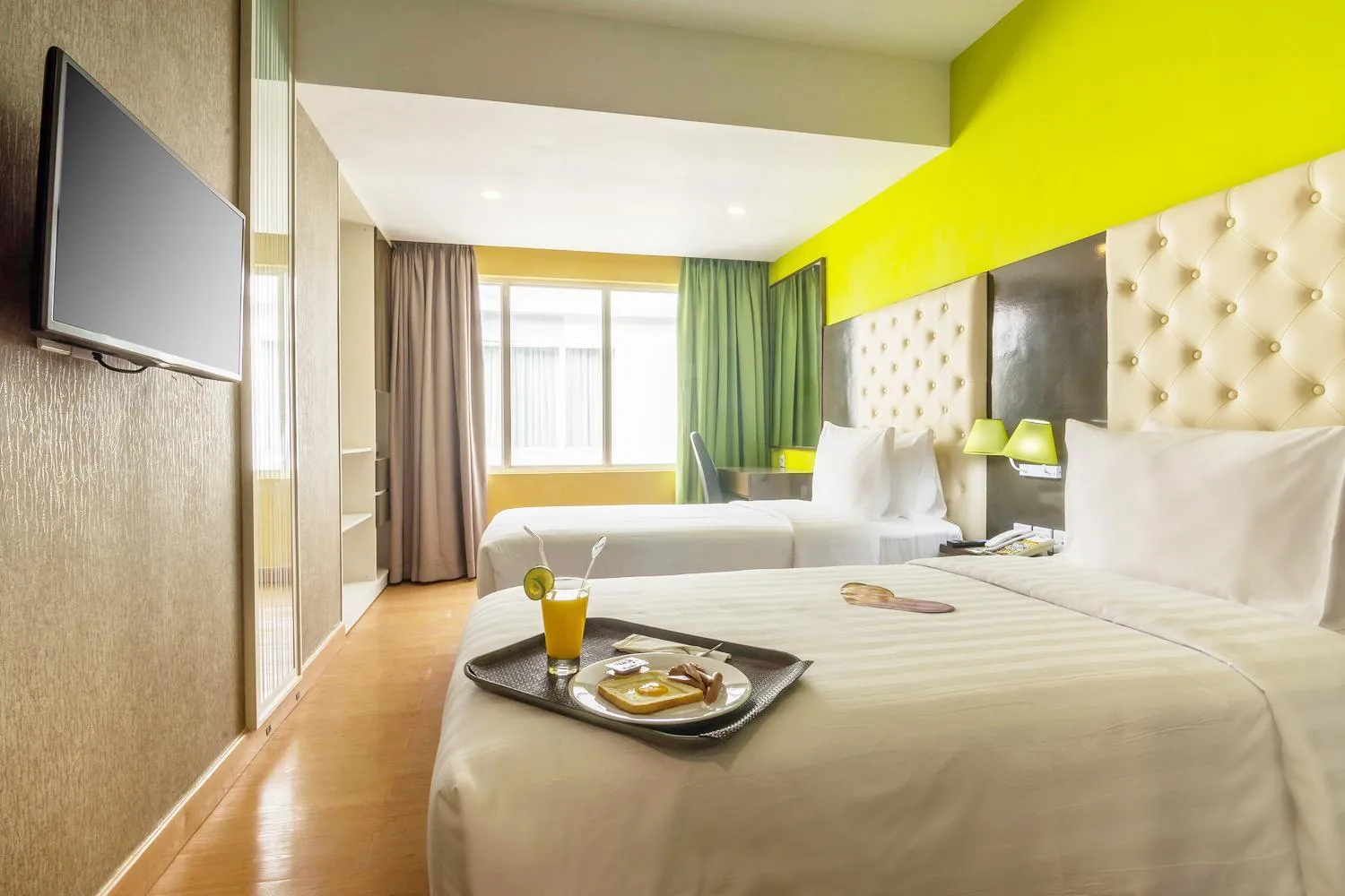 Bed in MaxOneHotels at Resort Makassar