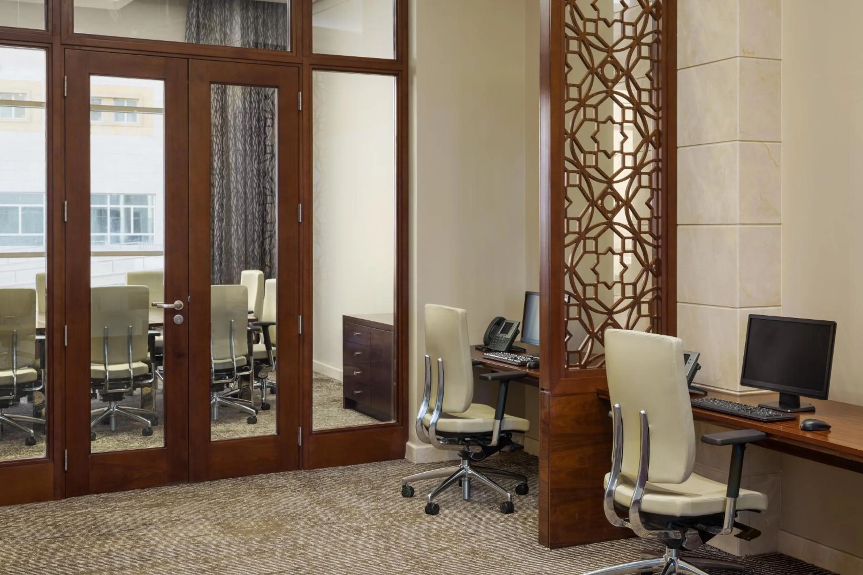 Business facilities in Millennium Hail Hotel