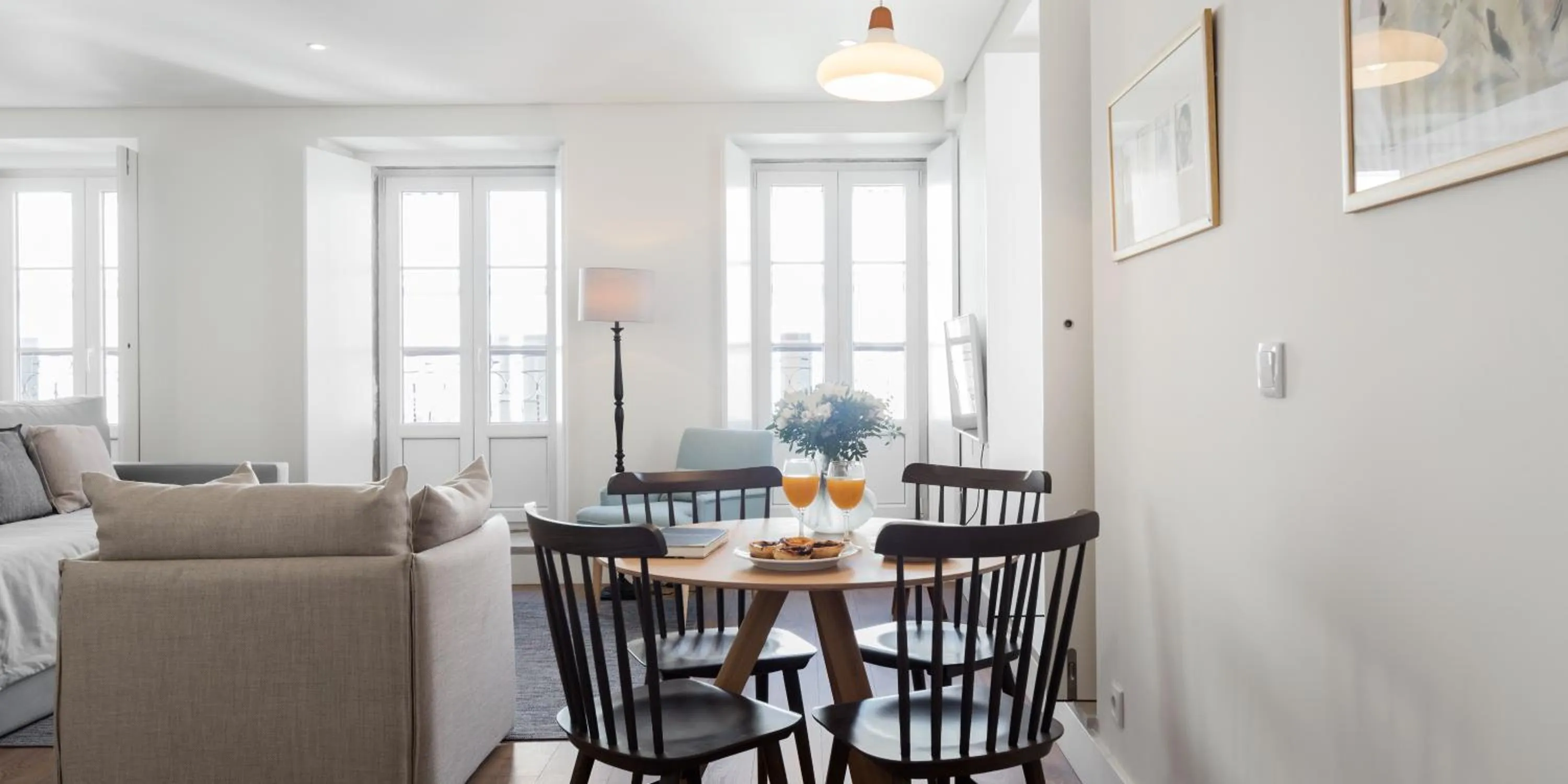 Dining area in Lisbon Serviced Apartments - Bairro Alto