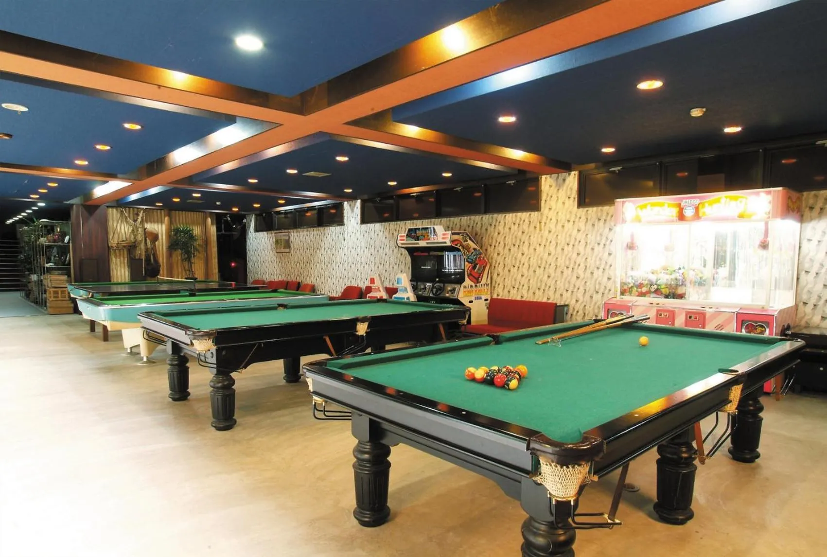 Entertainment in Irori Houraku