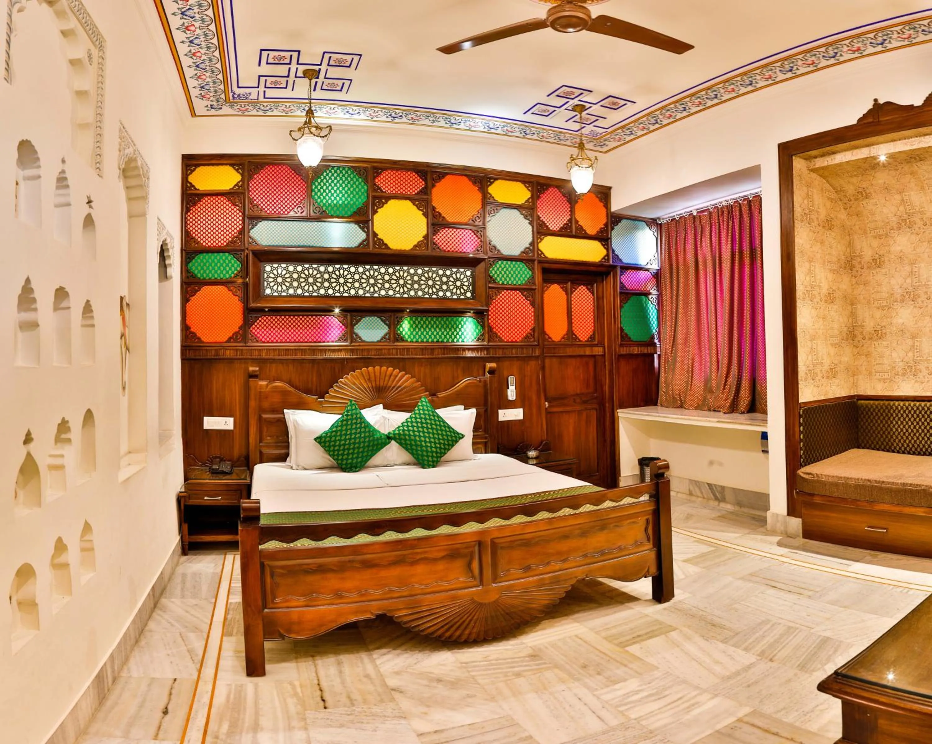 Bedroom, Bed in Hotel Pearl Palace Jaipur