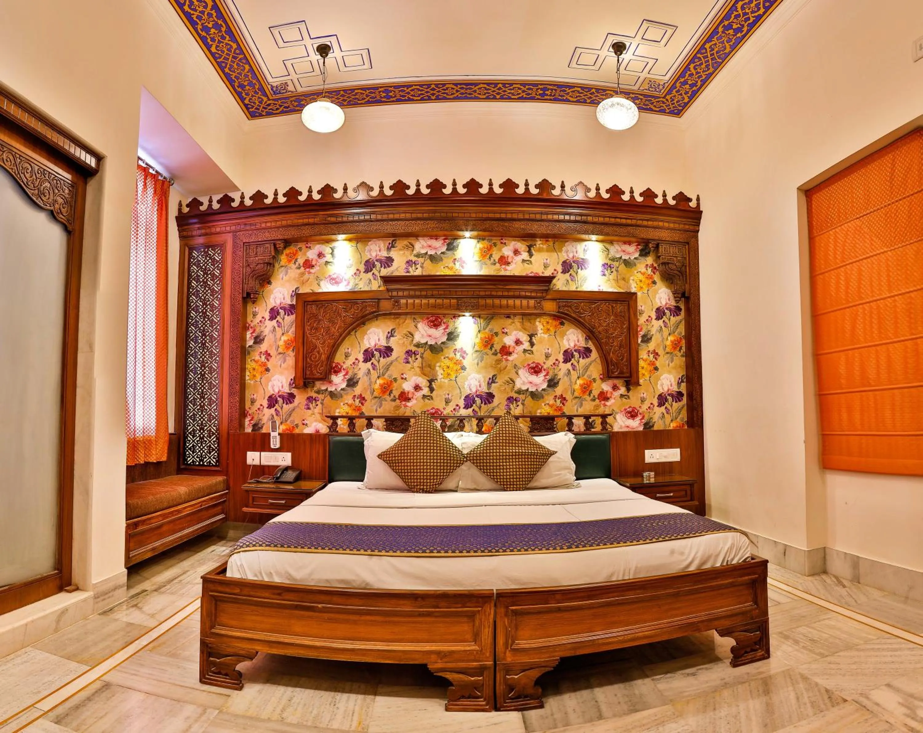 Bedroom, Bed in Hotel Pearl Palace Jaipur