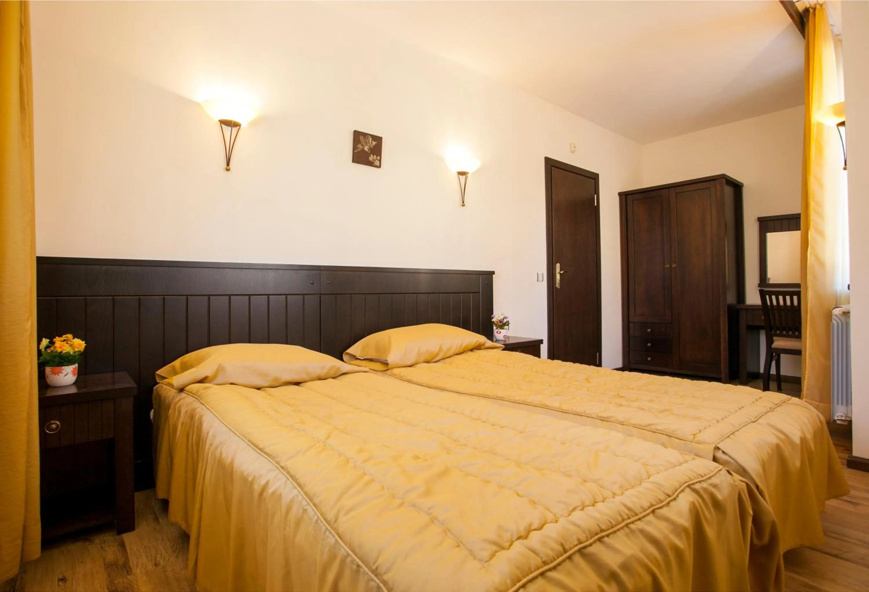 Photo of the whole room, Bed in Holiday Village COOP Dobrinishte