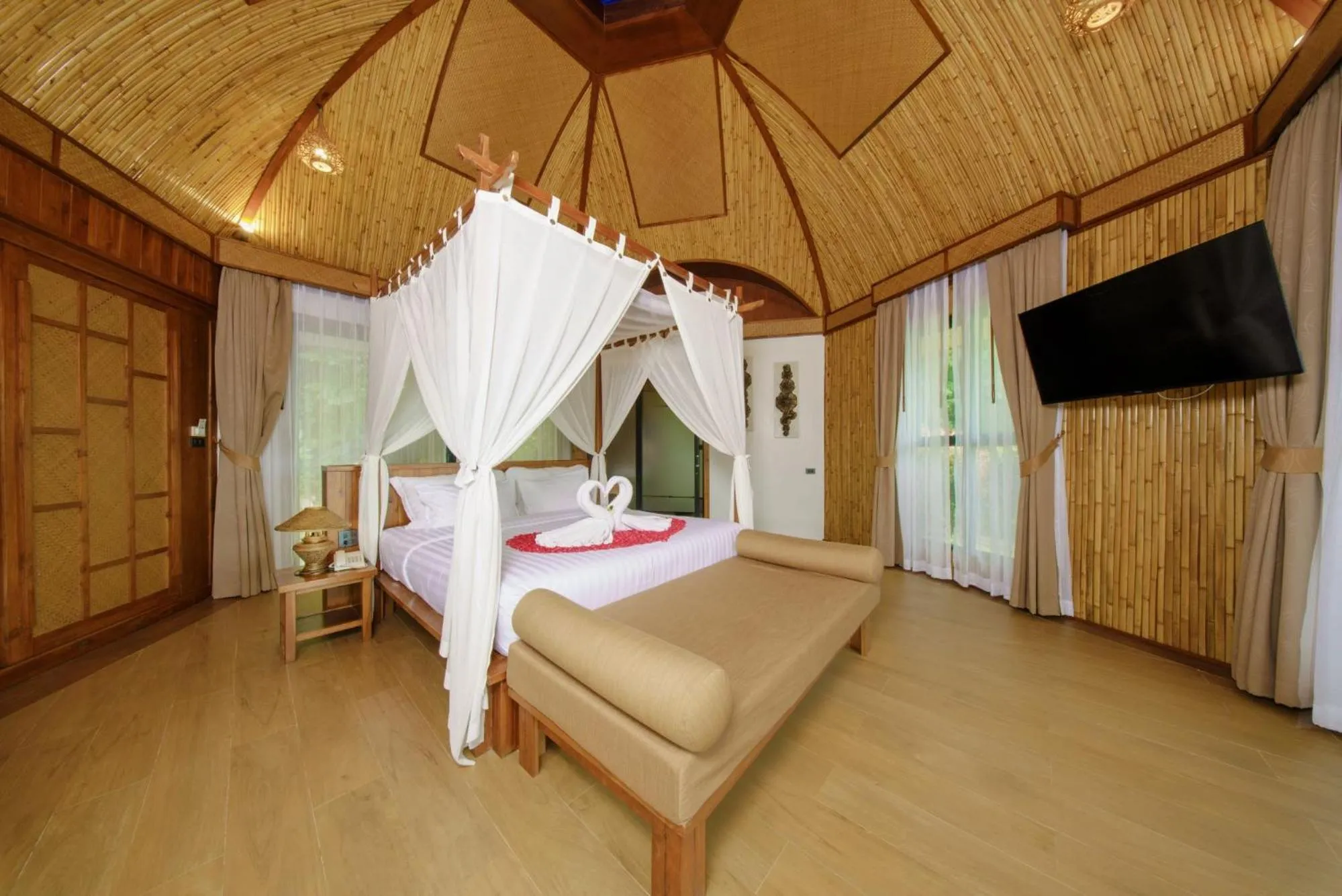Property building, Bed in Aonang Fiore Resort