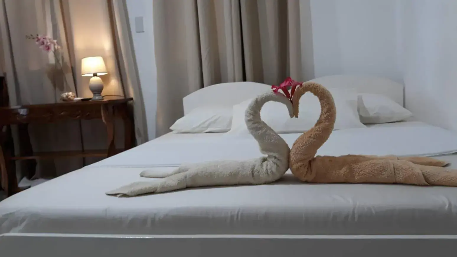 Deluxe Twin Room with Sea View in Marnin's Place Deluxe Twin Room with Sea View in Marnin's Place