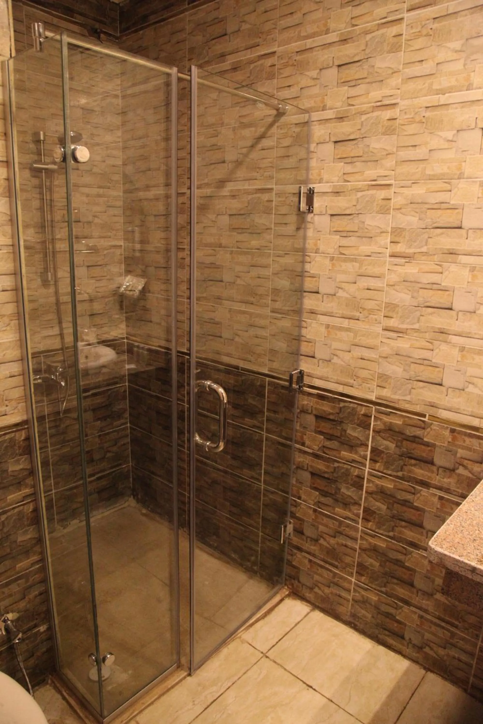 Bathroom in Jewel Assiut Hotel