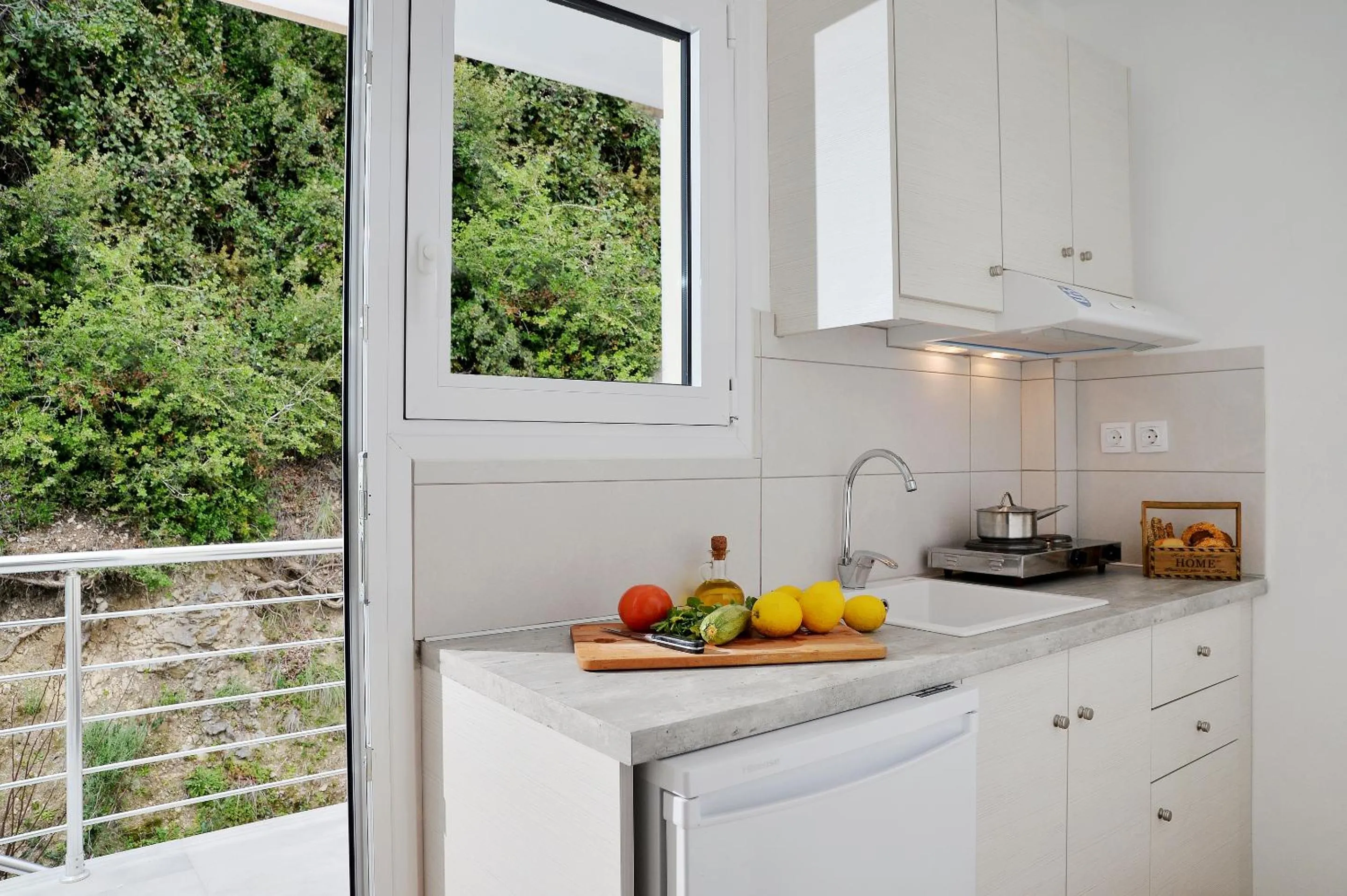 Facade/entrance in Pharos Rooms