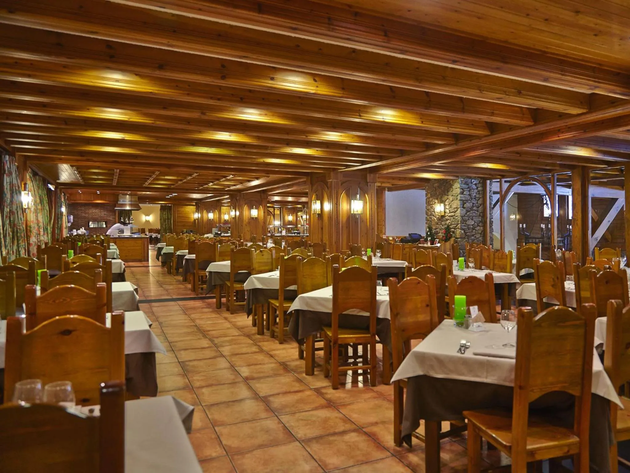 Restaurant/places to eat in Sport Hotel